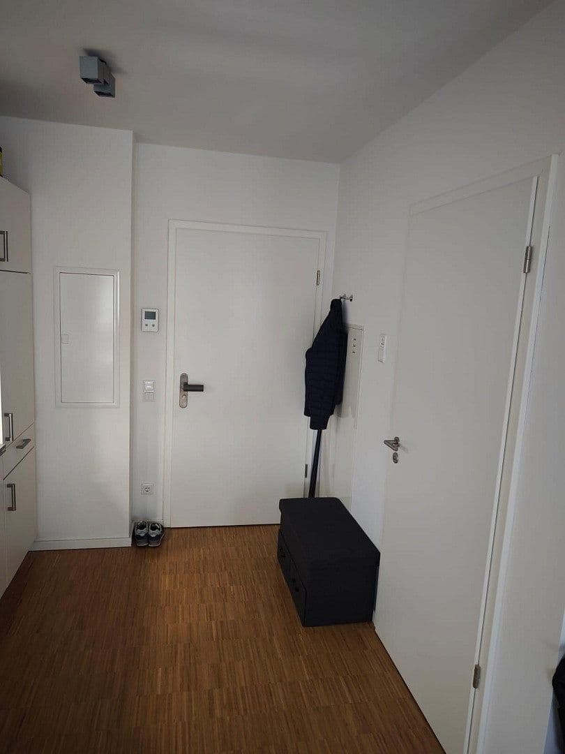 Prenájom bytu 1-izbový 30 m², Frankfurt am Main, Hesensko Prenájom bytu 1-izbový 30 m², Frankfurt am Main, Hesensko