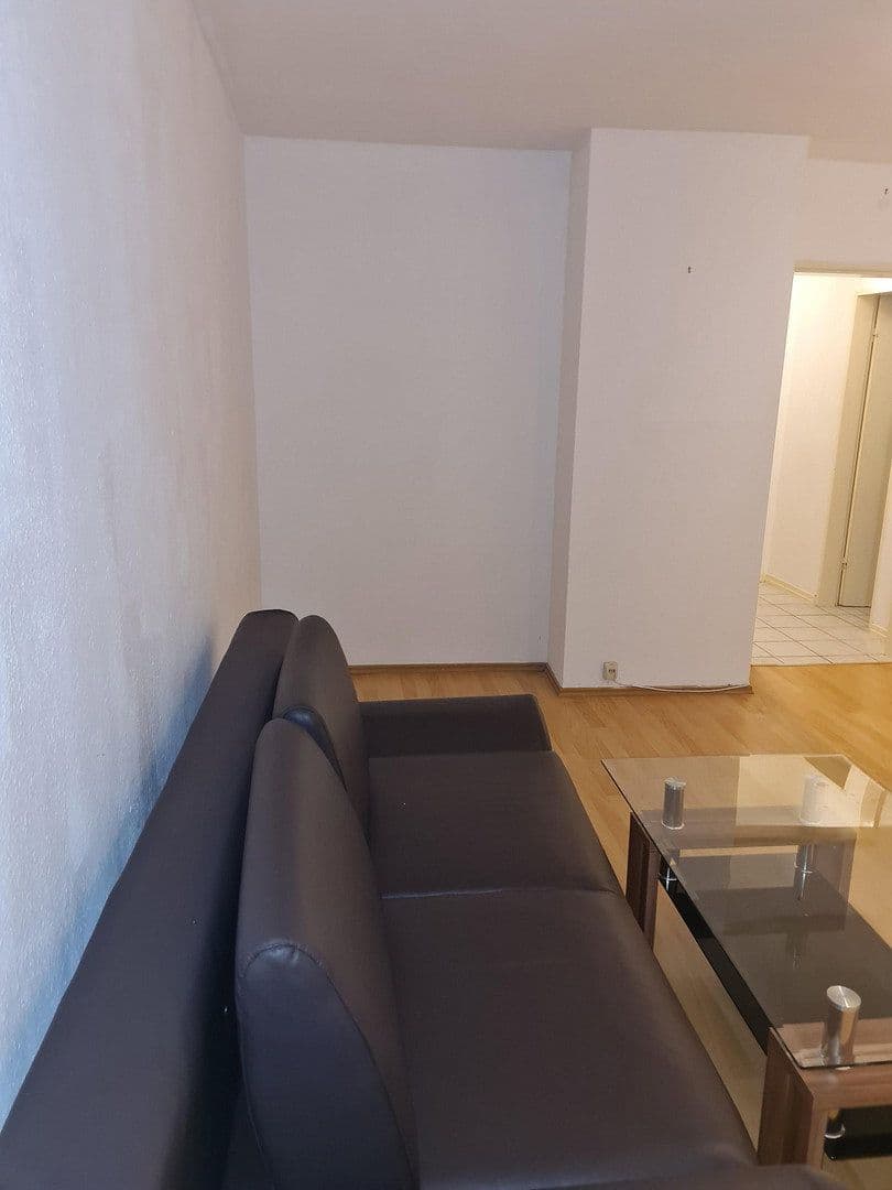 Prenájom bytu 2-izbový 45 m², Höchster Straße 16, Liederbach am Taunus, Hesensko Prenájom bytu 2-izbový 45 m², Höchster Straße 16, Liederbach am Taunus, Hesensko