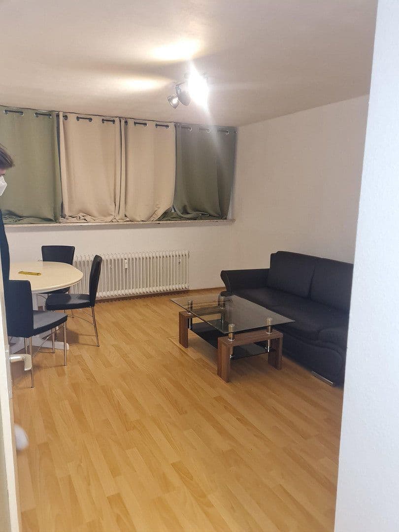 Prenájom bytu 2-izbový 45 m², Höchster Straße 16, Liederbach am Taunus, Hesensko Prenájom bytu 2-izbový 45 m², Höchster Straße 16, Liederbach am Taunus, Hesensko