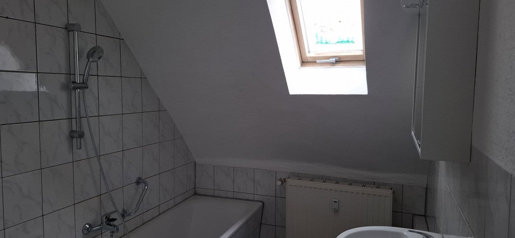 Prenájom bytu 4-izbový 100 m², Zeitzer Str. 27, Kretzschau, Sasko-Anhaltsko Prenájom bytu 4-izbový 100 m², Zeitzer Str. 27, Kretzschau, Sasko-Anhaltsko