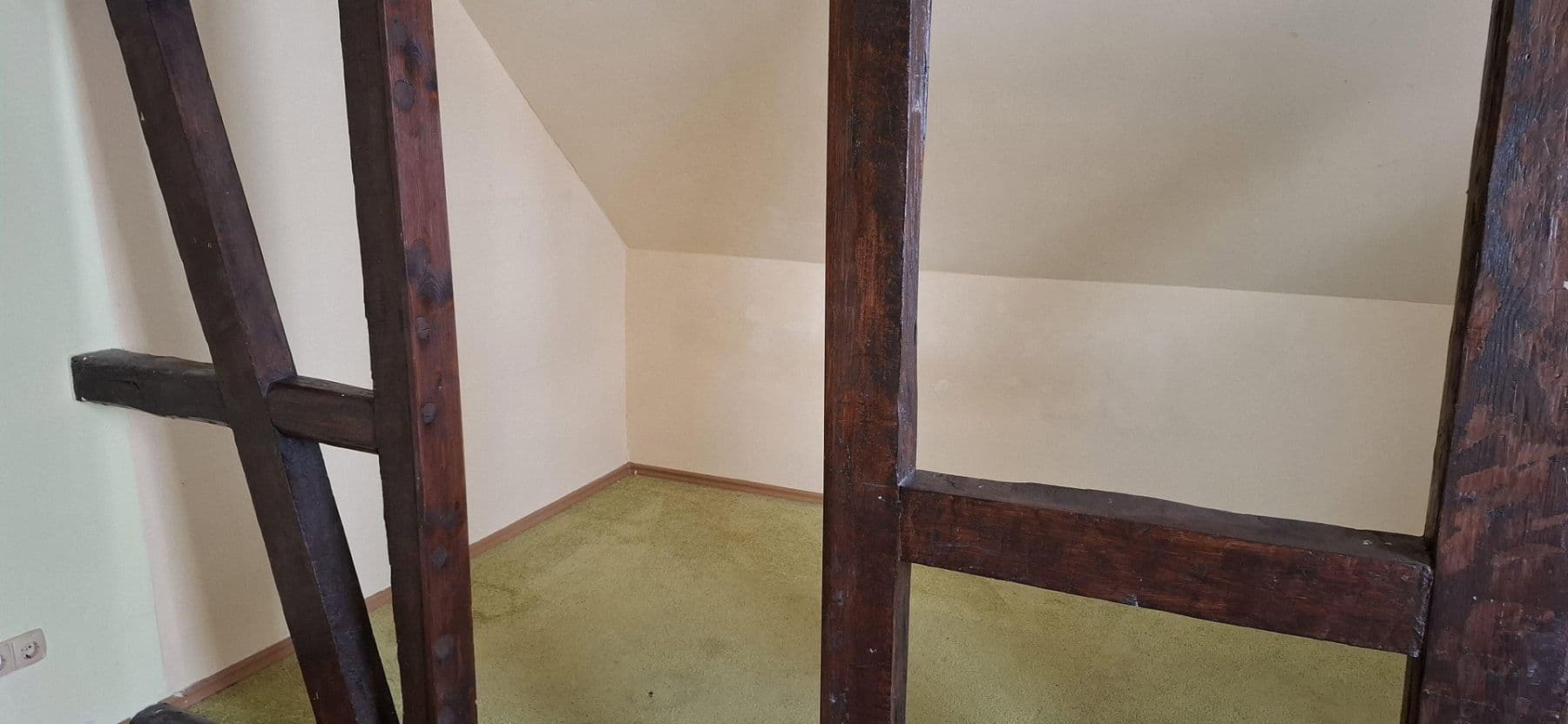 Prenájom bytu 4-izbový 100 m², Zeitzer Str. 27, Kretzschau, Sasko-Anhaltsko Prenájom bytu 4-izbový 100 m², Zeitzer Str. 27, Kretzschau, Sasko-Anhaltsko