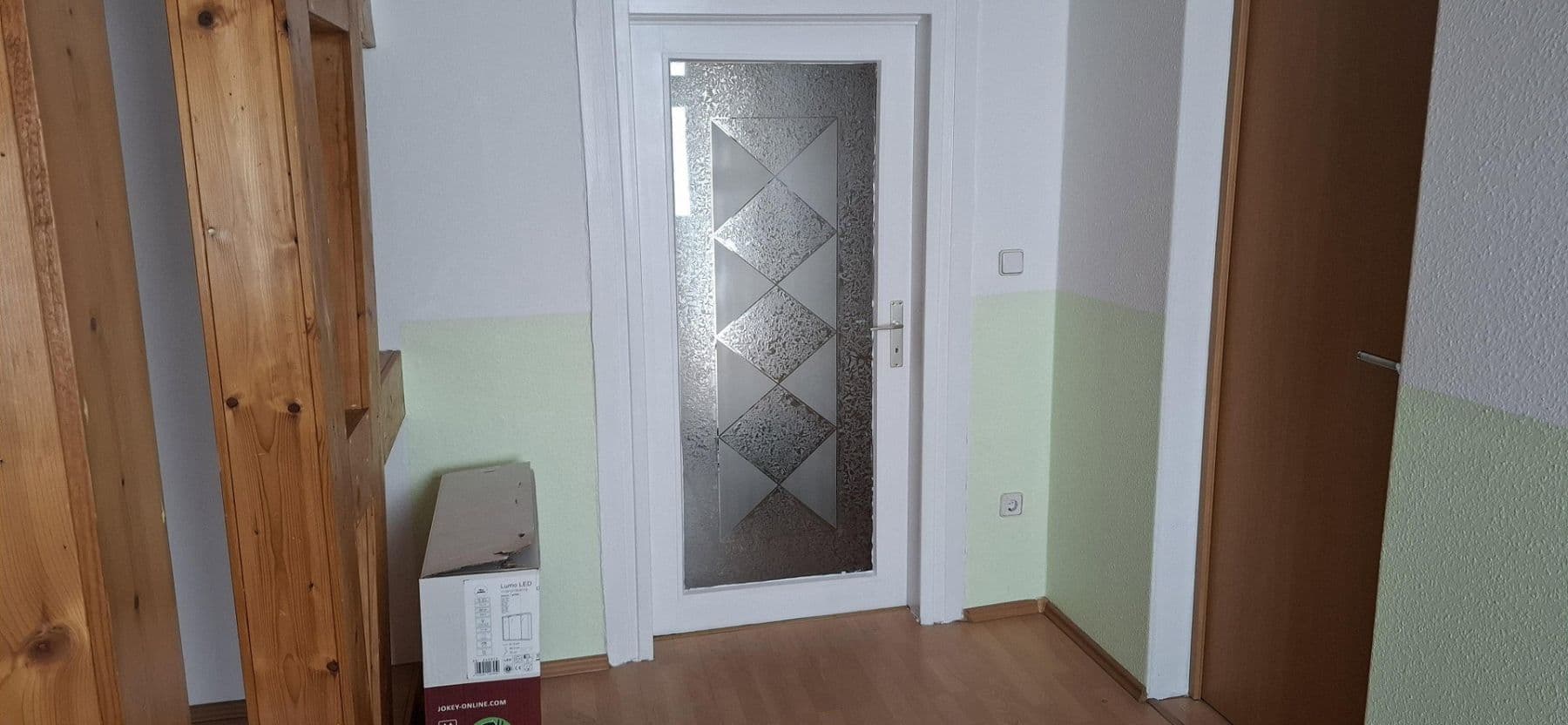 Prenájom bytu 4-izbový 100 m², Zeitzer Str. 27, Kretzschau, Sasko-Anhaltsko Prenájom bytu 4-izbový 100 m², Zeitzer Str. 27, Kretzschau, Sasko-Anhaltsko