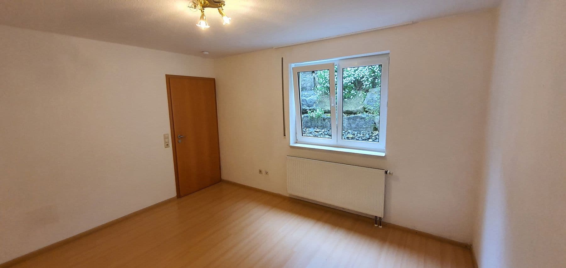 Prenájom bytu 2-izbový 49 m², Schwäbisch Gmünd, Bádensko-Wurttembersko Prenájom bytu 2-izbový 49 m², Schwäbisch Gmünd, Bádensko-Wurttembersko