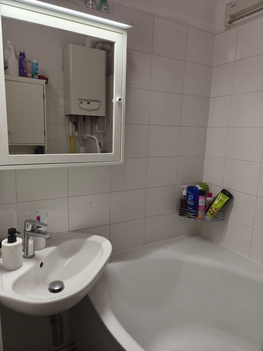 Prenájom bytu 2-izbový 45 m², Wolkerova, Olomouc, Olomoucký kraj Prenájom bytu 2-izbový 45 m², Wolkerova, Olomouc, Olomoucký kraj