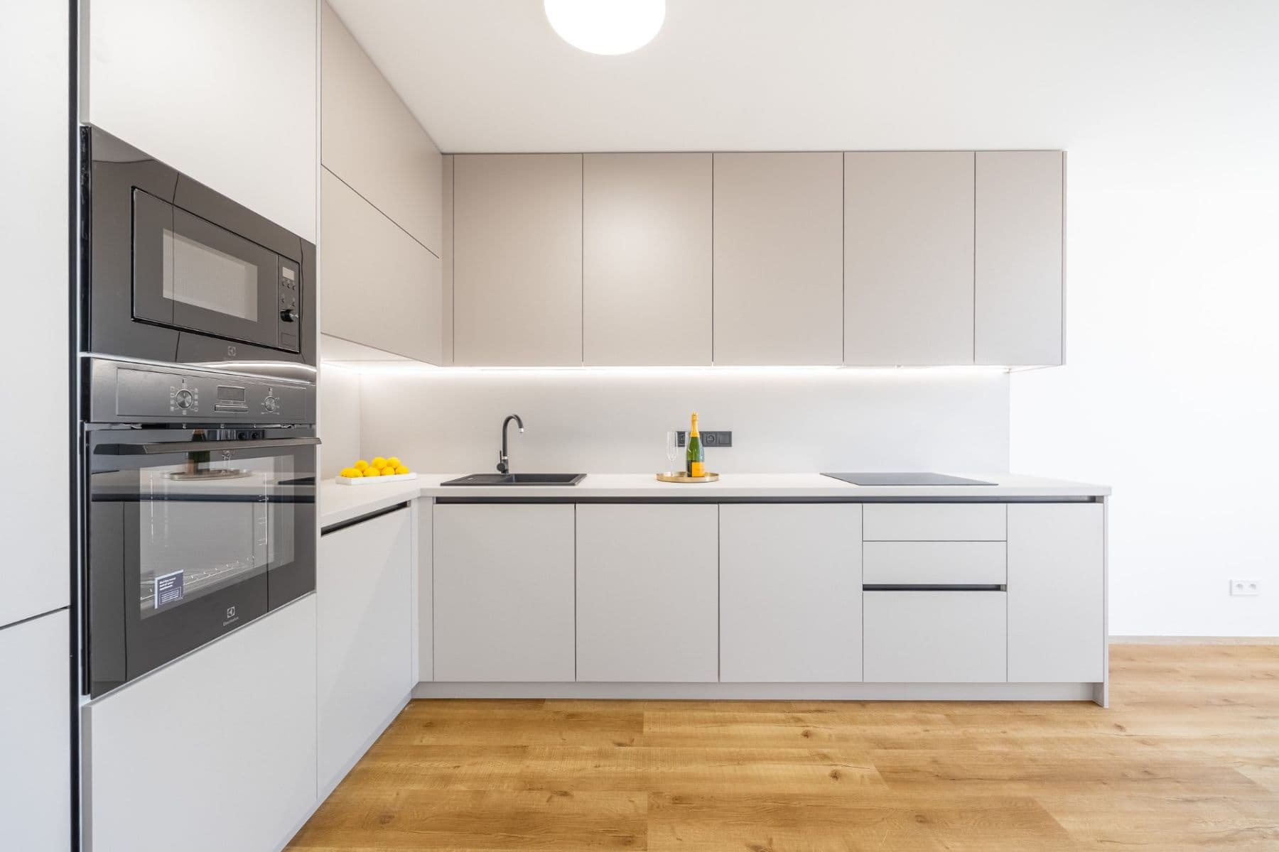 Predaj bytu 3-izbový 77 m², Emilie Hyblerové, Praha, Praha Predaj bytu 3-izbový 77 m², Emilie Hyblerové, Praha, Praha