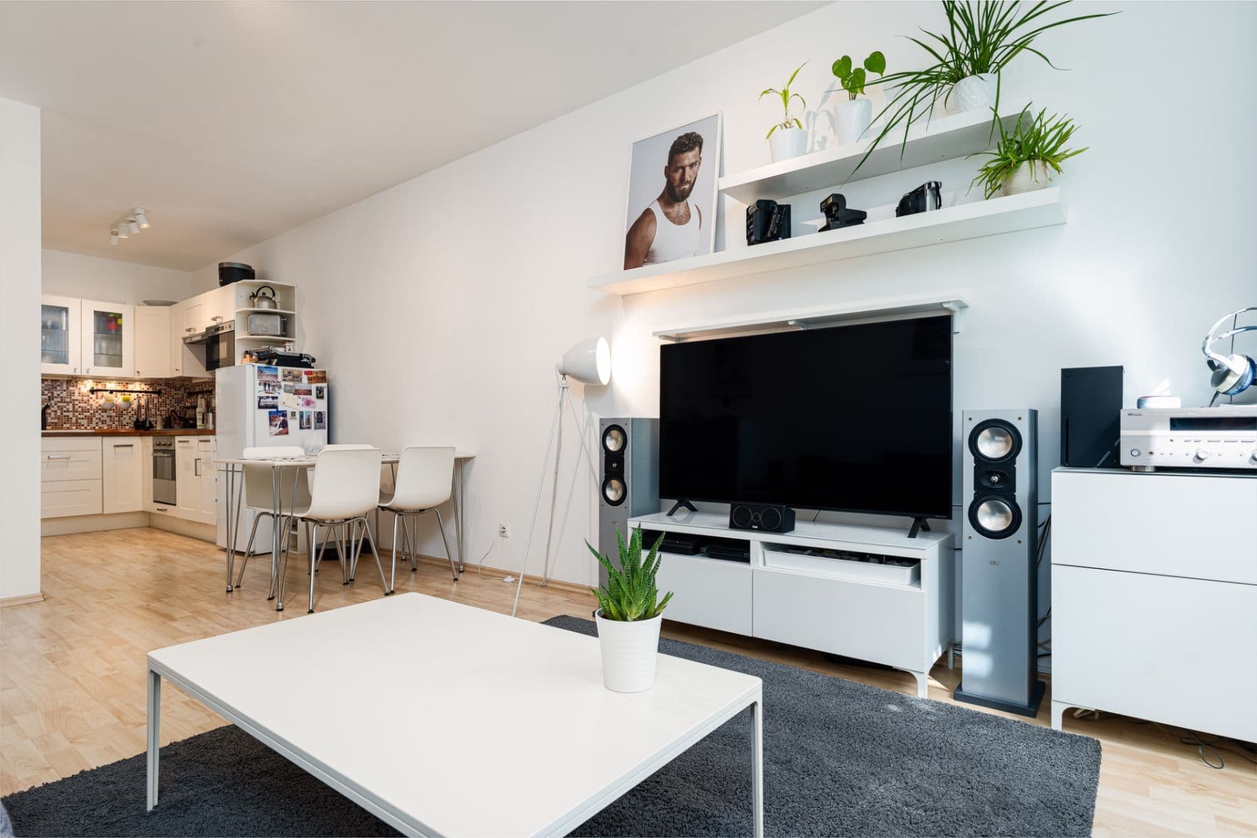 Prenájom bytu 2-izbový 50 m², U Hostavického potoka, Praha, Praha Prenájom bytu 2-izbový 50 m², U Hostavického potoka, Praha, Praha