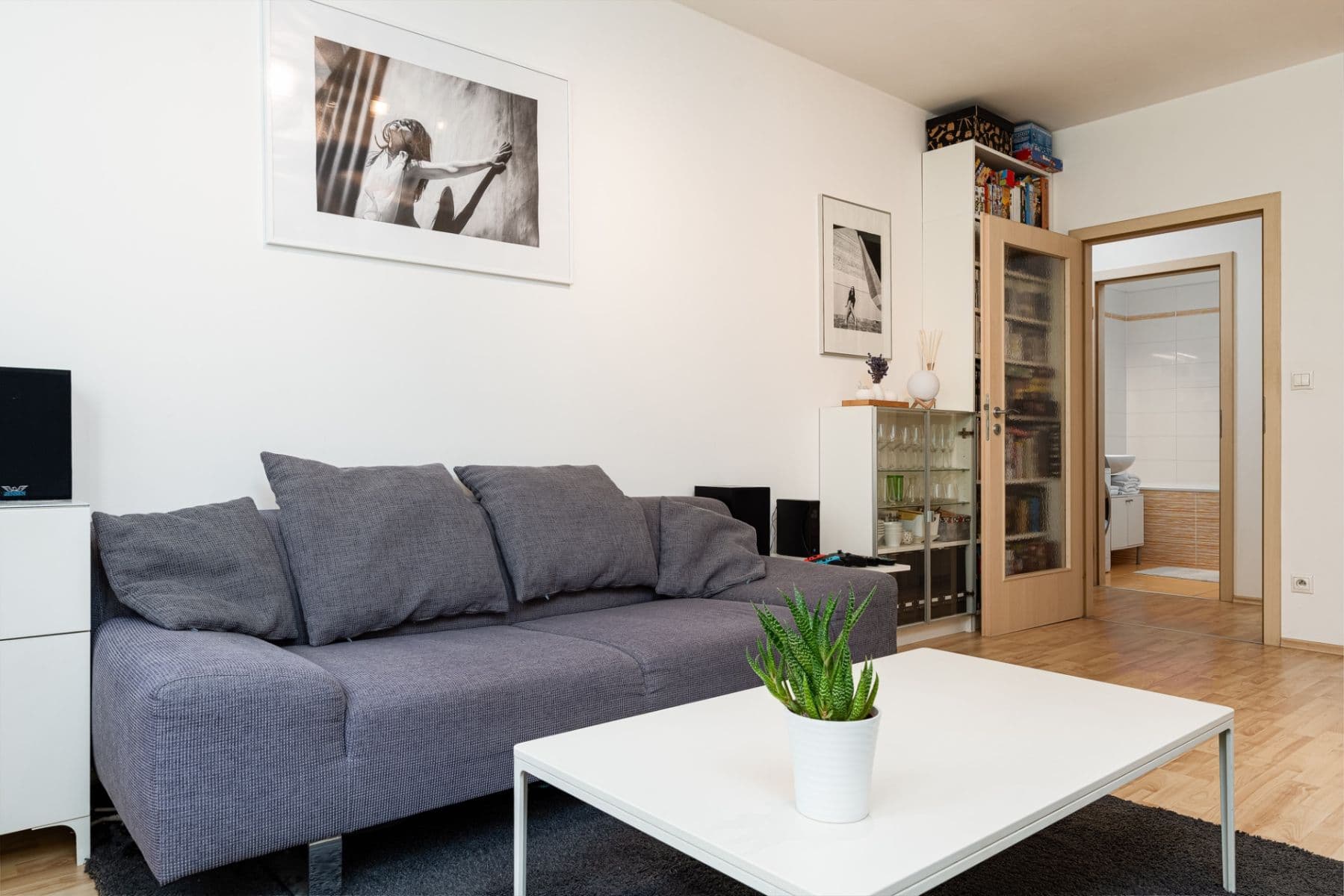 Prenájom bytu 2-izbový 50 m², U Hostavického potoka, Praha, Praha Prenájom bytu 2-izbový 50 m², U Hostavického potoka, Praha, Praha