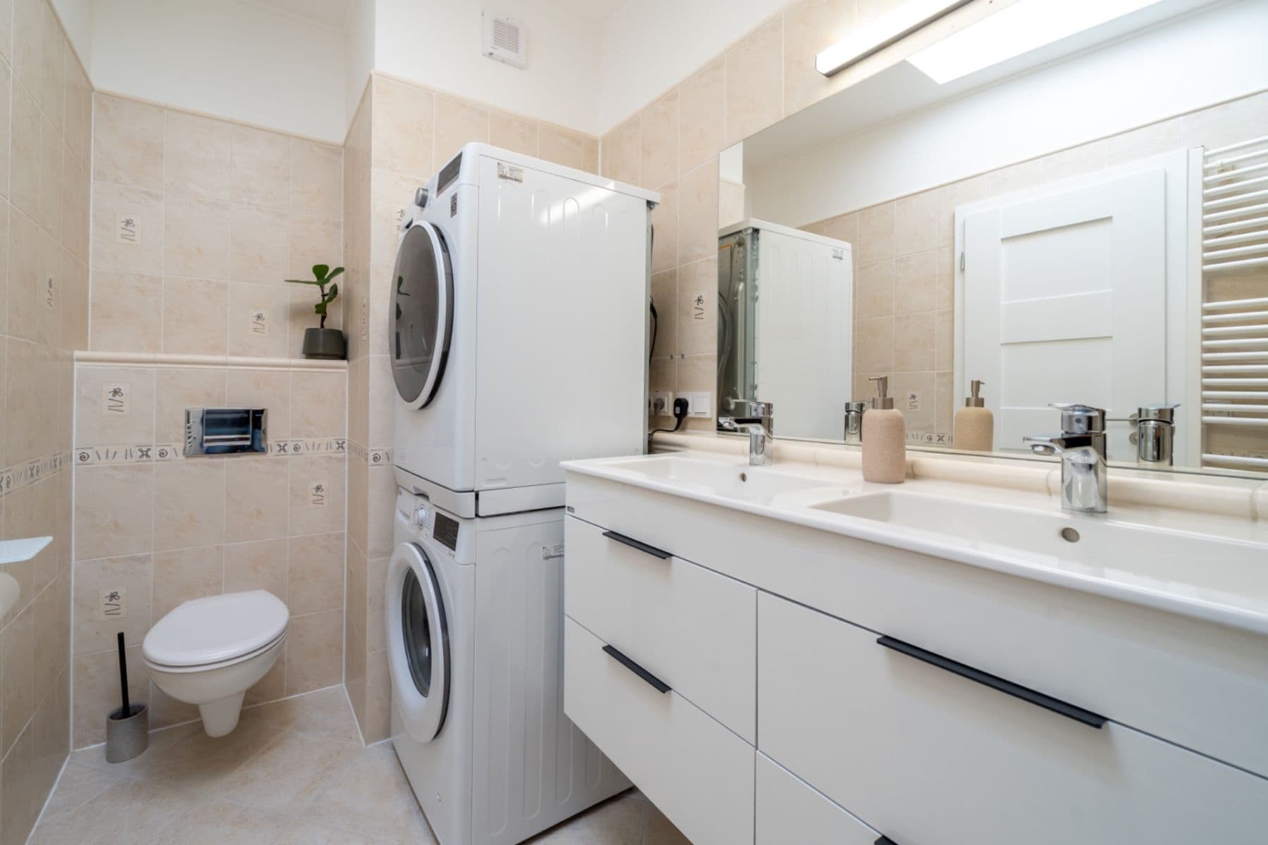 Predaj domu 96 m², pozemek 74 m², Na Mlýnku, Liberec, Liberecký kraj Predaj domu 96 m², pozemek 74 m², Na Mlýnku, Liberec, Liberecký kraj
