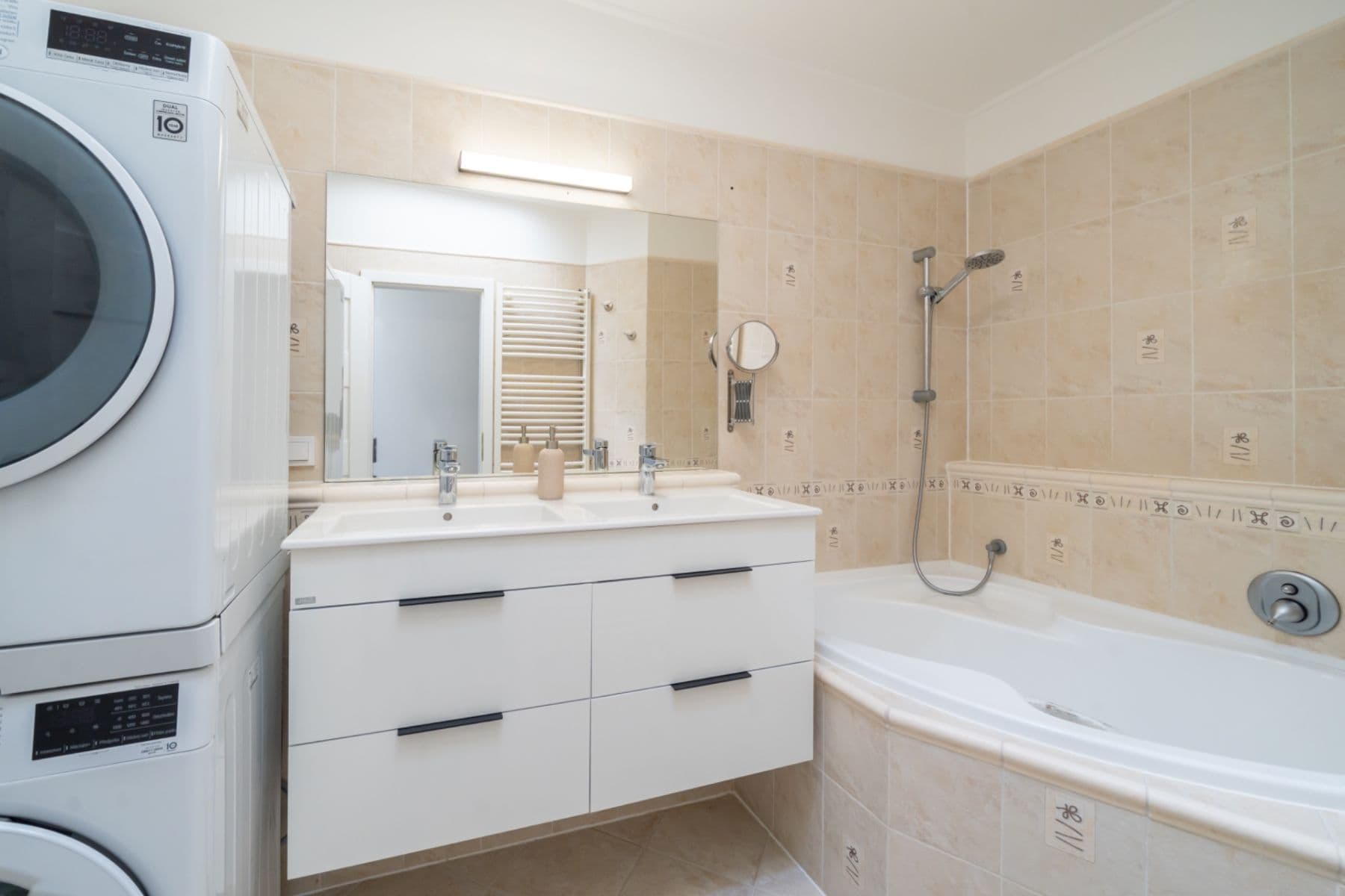 Predaj domu 96 m², pozemek 74 m², Na Mlýnku, Liberec, Liberecký kraj Predaj domu 96 m², pozemek 74 m², Na Mlýnku, Liberec, Liberecký kraj