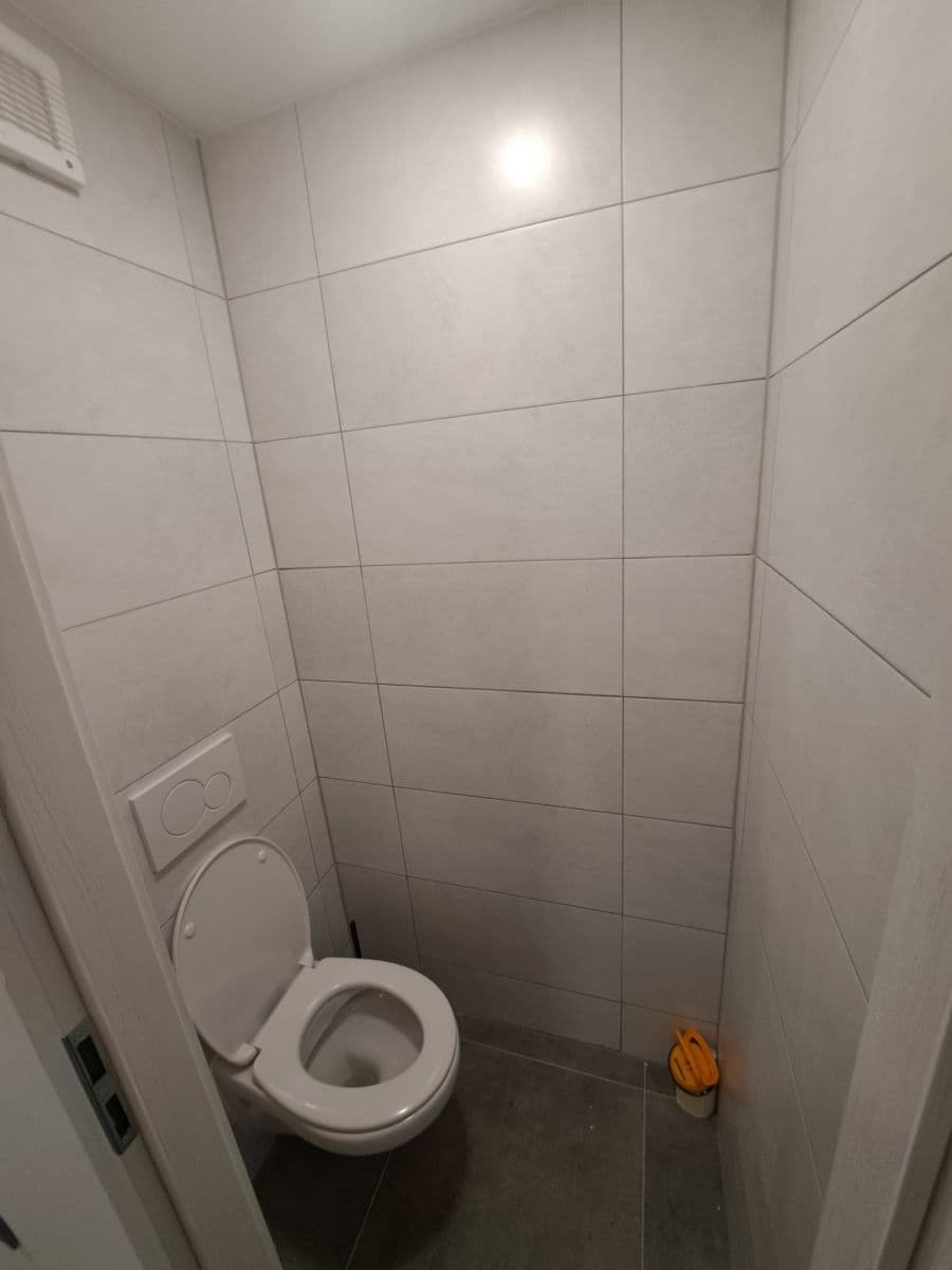 Prenájom bytu 4-izbový 84 m², Husova, Dobřany, Plzeňský kraj Prenájom bytu 4-izbový 84 m², Husova, Dobřany, Plzeňský kraj