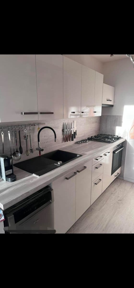 Predaj bytu 3-izbový 60 m², Anny Drabíkové, Praha, Praha Predaj bytu 3-izbový 60 m², Anny Drabíkové, Praha, Praha