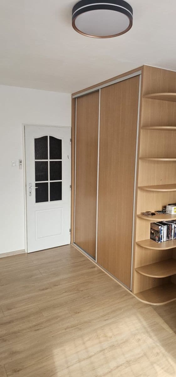 Predaj bytu 3-izbový 60 m², Anny Drabíkové, Praha, Praha Predaj bytu 3-izbový 60 m², Anny Drabíkové, Praha, Praha