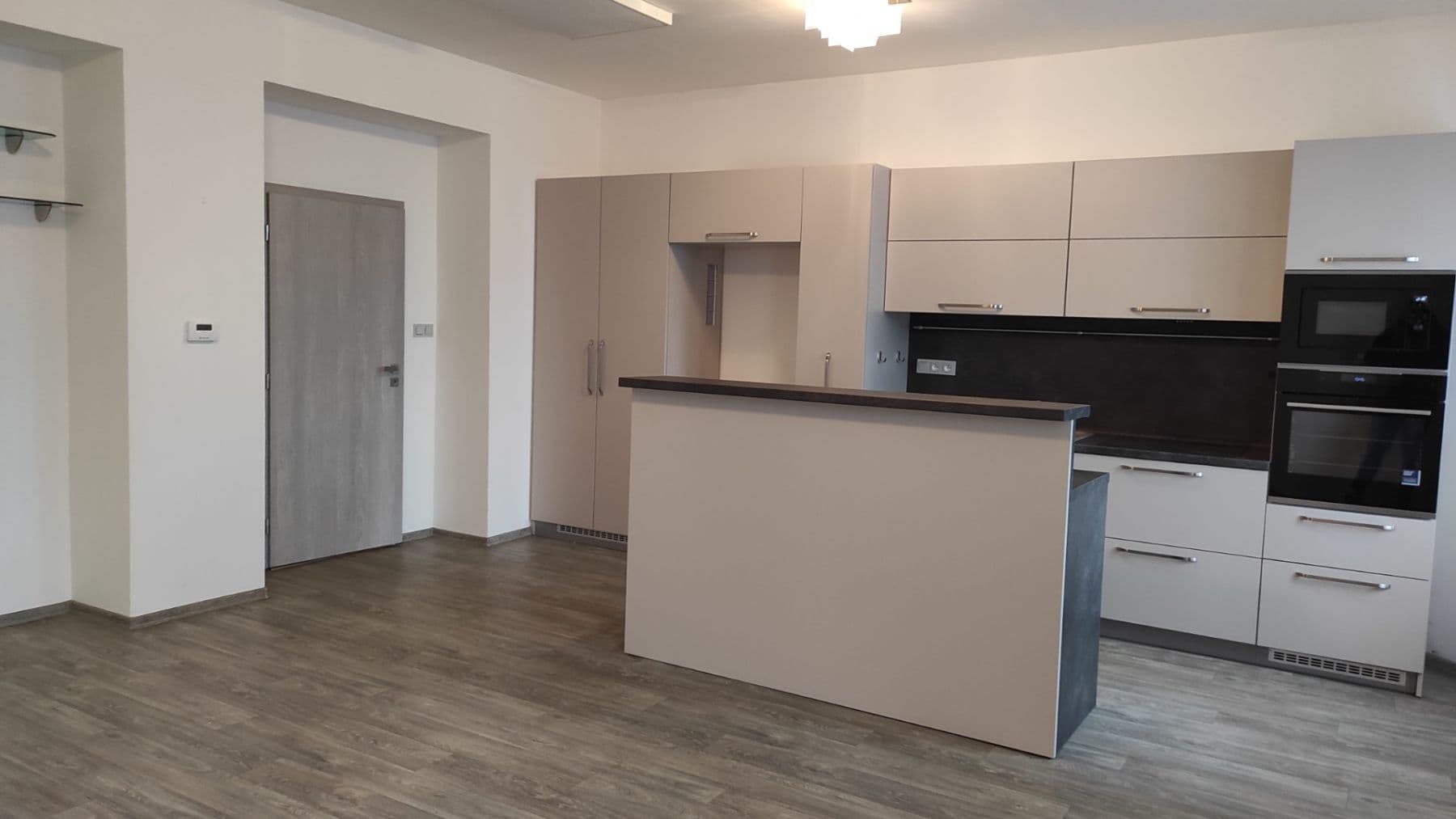 Prenájom bytu 2-izbový 64 m², Husova, Čáslav, Středočeský kraj Prenájom bytu 2-izbový 64 m², Husova, Čáslav, Středočeský kraj