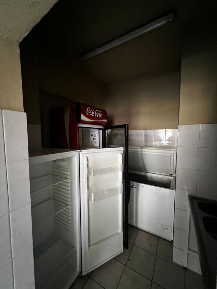 Prenájom nebytového priestoru 40 m², Bratří Čapků, Nejdek, Karlovarský kraj Prenájom nebytového priestoru 40 m², Bratří Čapků, Nejdek, Karlovarský kraj