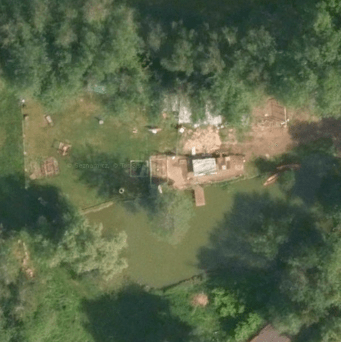 Prenájom pozemku 3.000 m², Sadov, Karlovarský kraj Prenájom pozemku 3.000 m², Sadov, Karlovarský kraj