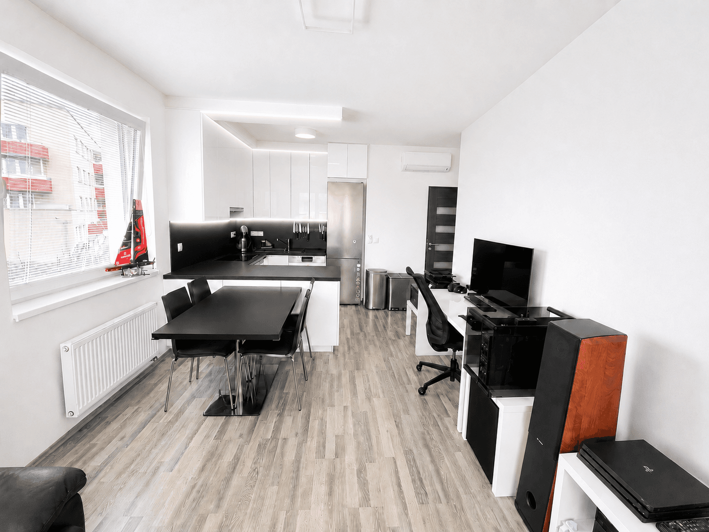 Prenájom bytu 3-izbový 77 m², Sicherova, Praha, Praha Prenájom bytu 3-izbový 77 m², Sicherova, Praha, Praha