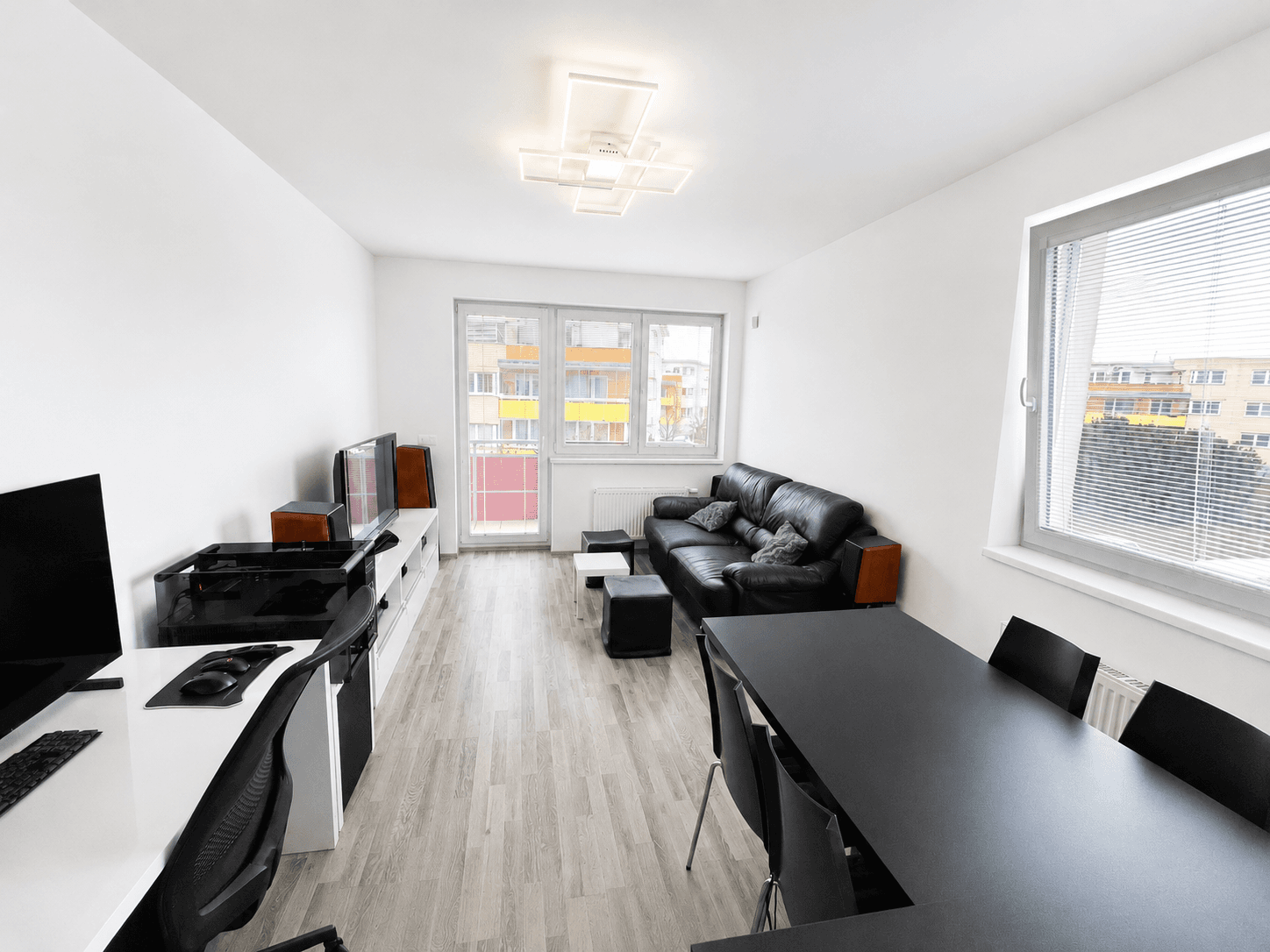 Prenájom bytu 3-izbový 77 m², Sicherova, Praha, Praha Prenájom bytu 3-izbový 77 m², Sicherova, Praha, Praha