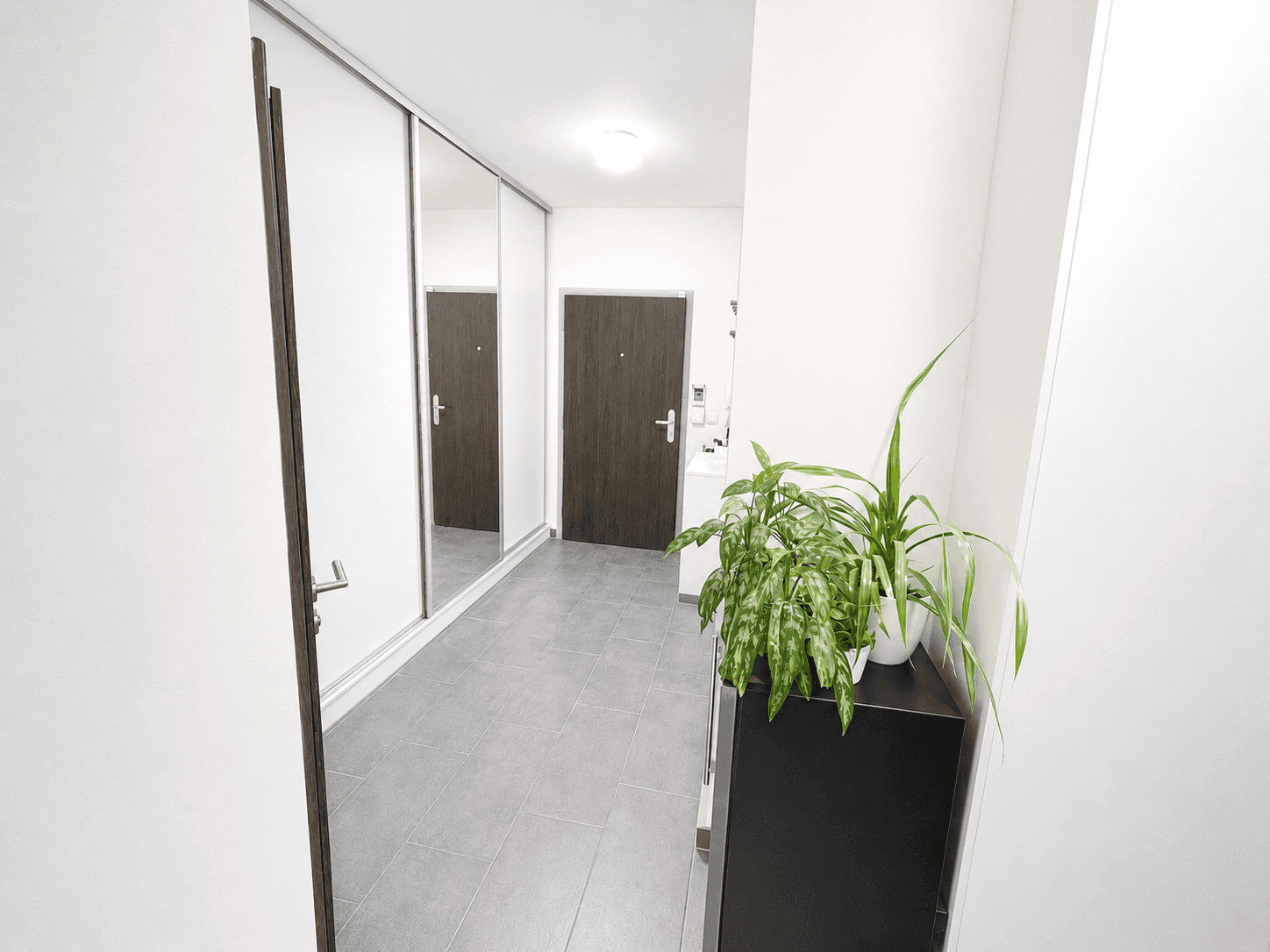 Prenájom bytu 3-izbový 77 m², Sicherova, Praha, Praha Prenájom bytu 3-izbový 77 m², Sicherova, Praha, Praha