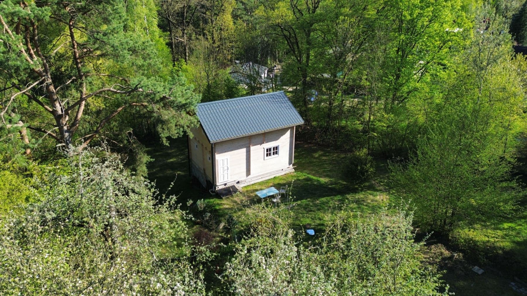 Predaj rekreačného objektu 70 m², pozemek 2.734 m², 106, Krňany, Středočeský kraj Predaj rekreačného objektu 70 m², pozemek 2.734 m², 106, Krňany, Středočeský kraj