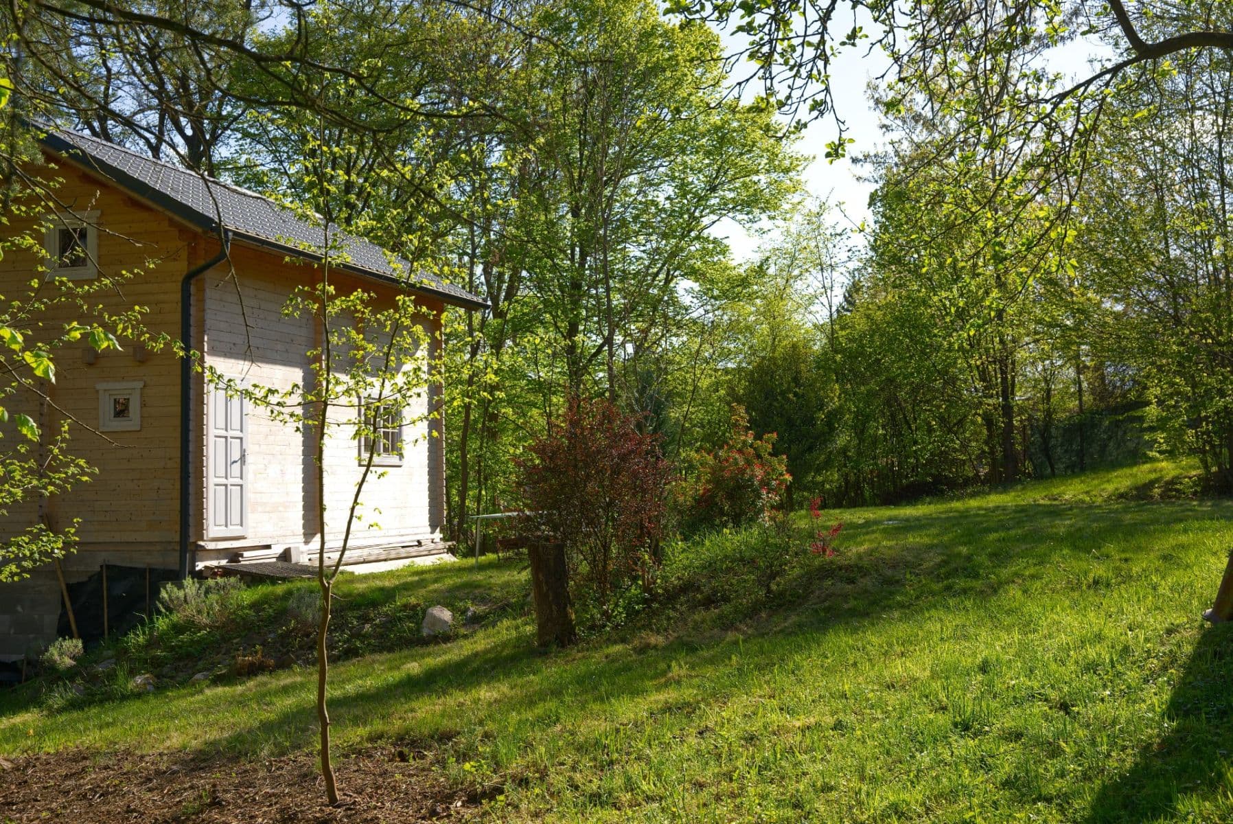 Predaj rekreačného objektu 70 m², pozemek 2.734 m², 106, Krňany, Středočeský kraj Predaj rekreačného objektu 70 m², pozemek 2.734 m², 106, Krňany, Středočeský kraj