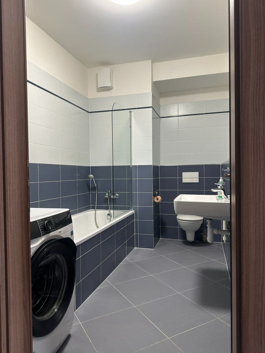 Prenájom bytu 2-izbový 53 m², Klementova, Praha, Praha Prenájom bytu 2-izbový 53 m², Klementova, Praha, Praha