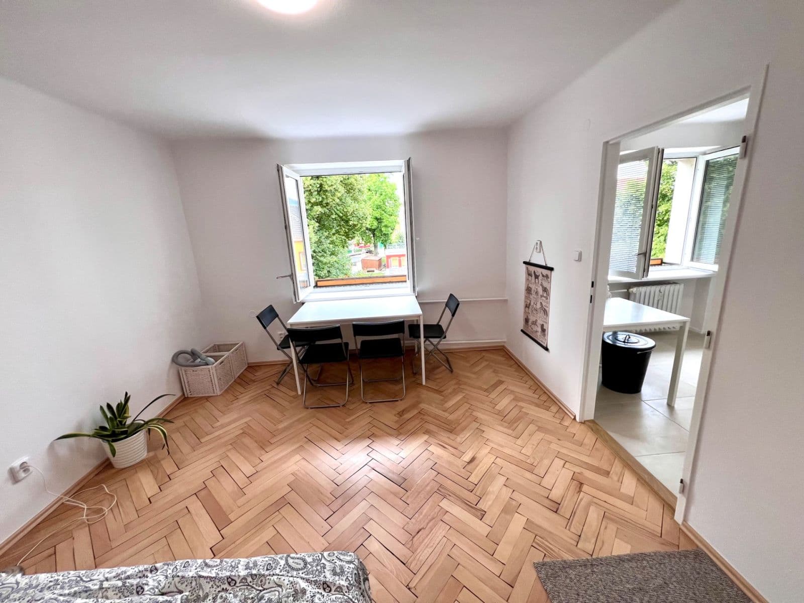 Prenájom bytu 1-izbový 28 m², Terezínská, Lovosice, Ústecký kraj Prenájom bytu 1-izbový 28 m², Terezínská, Lovosice, Ústecký kraj