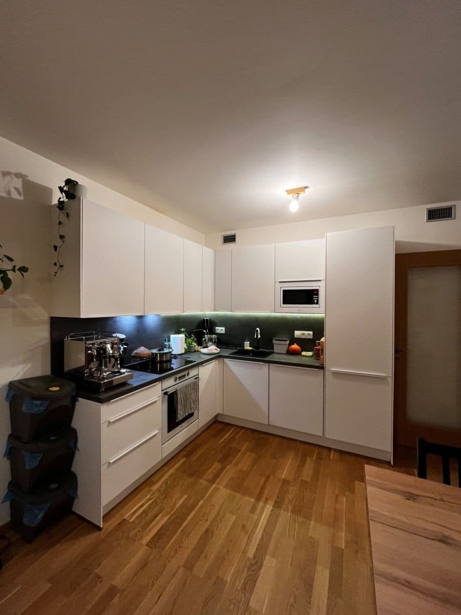 Prenájom bytu 2-izbový 56 m², Smržových, Praha, Praha Prenájom bytu 2-izbový 56 m², Smržových, Praha, Praha