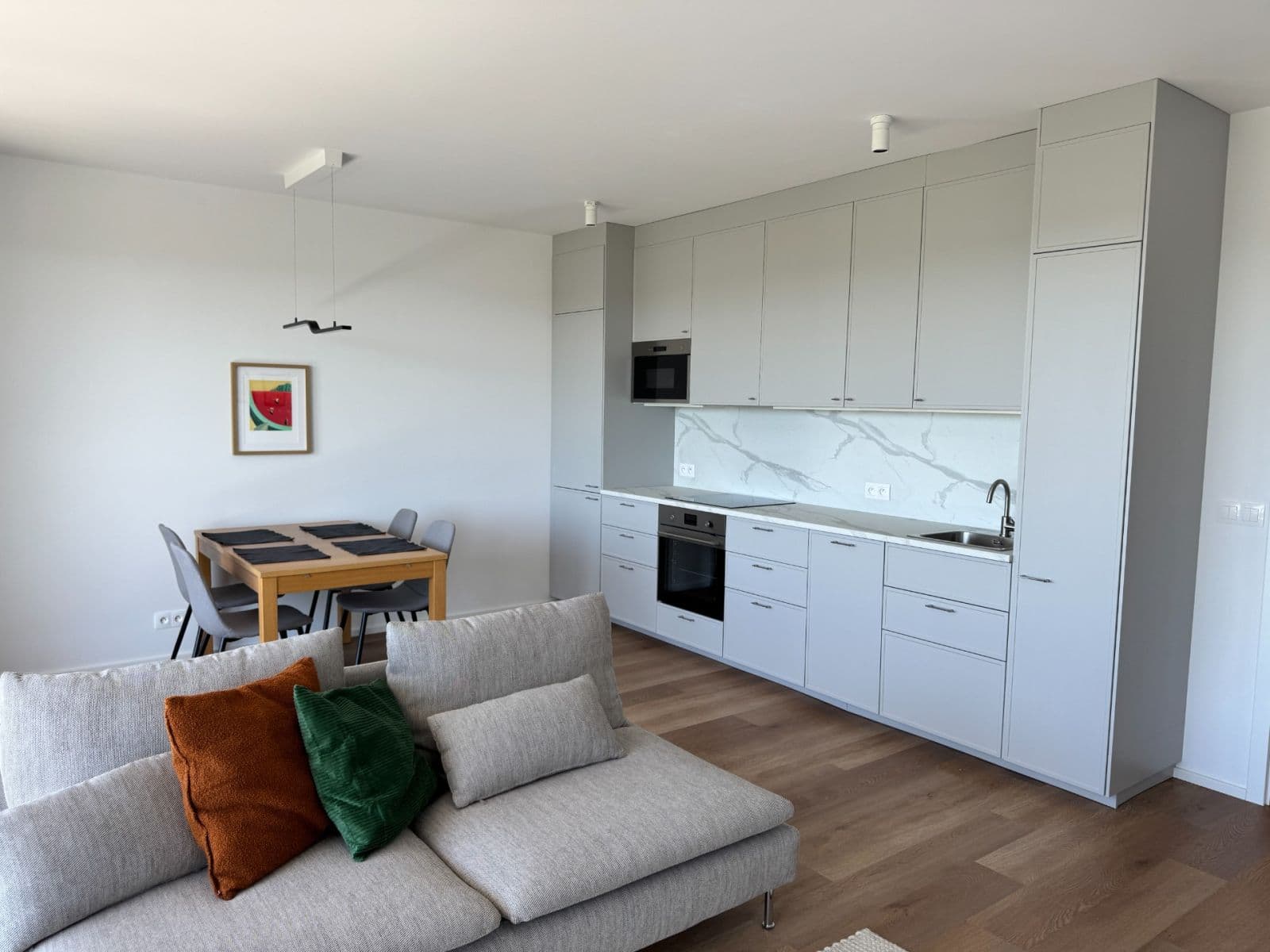 Prenájom bytu 2-izbový 60 m², Pod Krocínkou, Praha, Praha Prenájom bytu 2-izbový 60 m², Pod Krocínkou, Praha, Praha