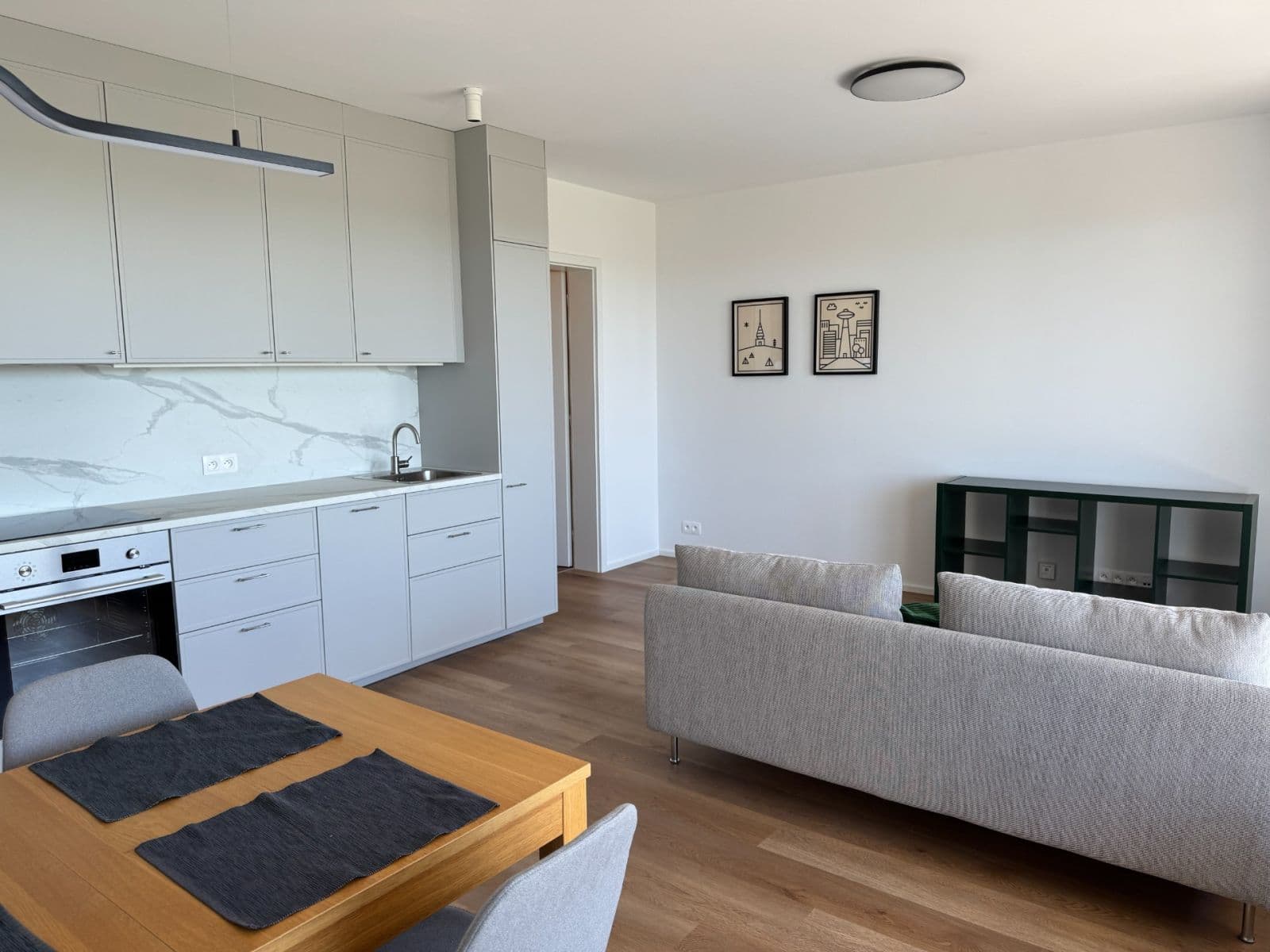 Prenájom bytu 2-izbový 60 m², Pod Krocínkou, Praha, Praha Prenájom bytu 2-izbový 60 m², Pod Krocínkou, Praha, Praha
