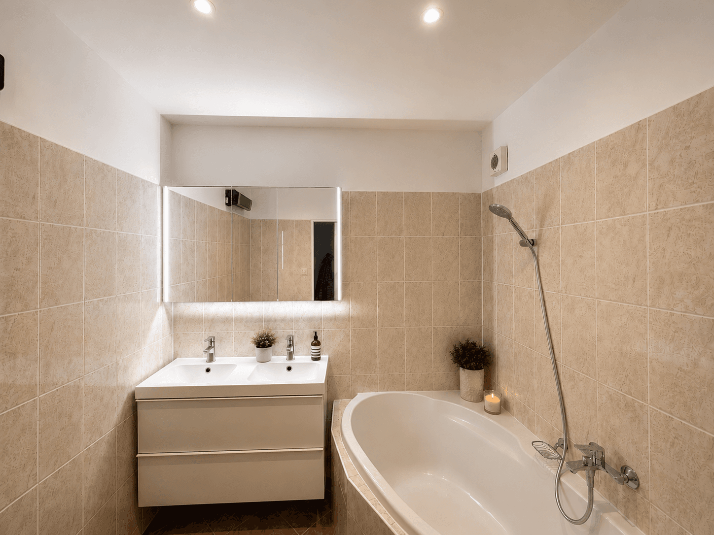 Prenájom bytu 3-izbový 80 m², Na Jarově, Praha, Praha Prenájom bytu 3-izbový 80 m², Na Jarově, Praha, Praha