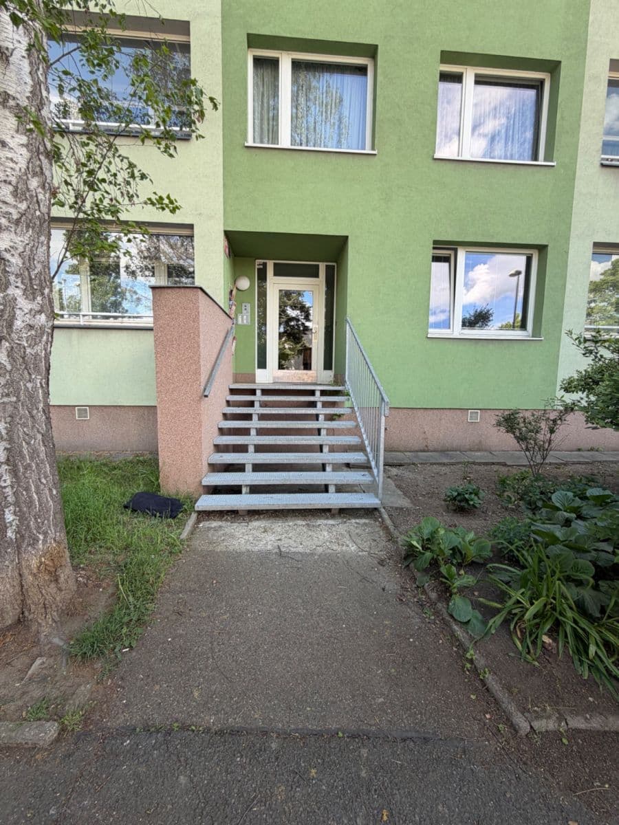 Prenájom bytu 3-izbový 80 m², Na Jarově, Praha, Praha Prenájom bytu 3-izbový 80 m², Na Jarově, Praha, Praha
