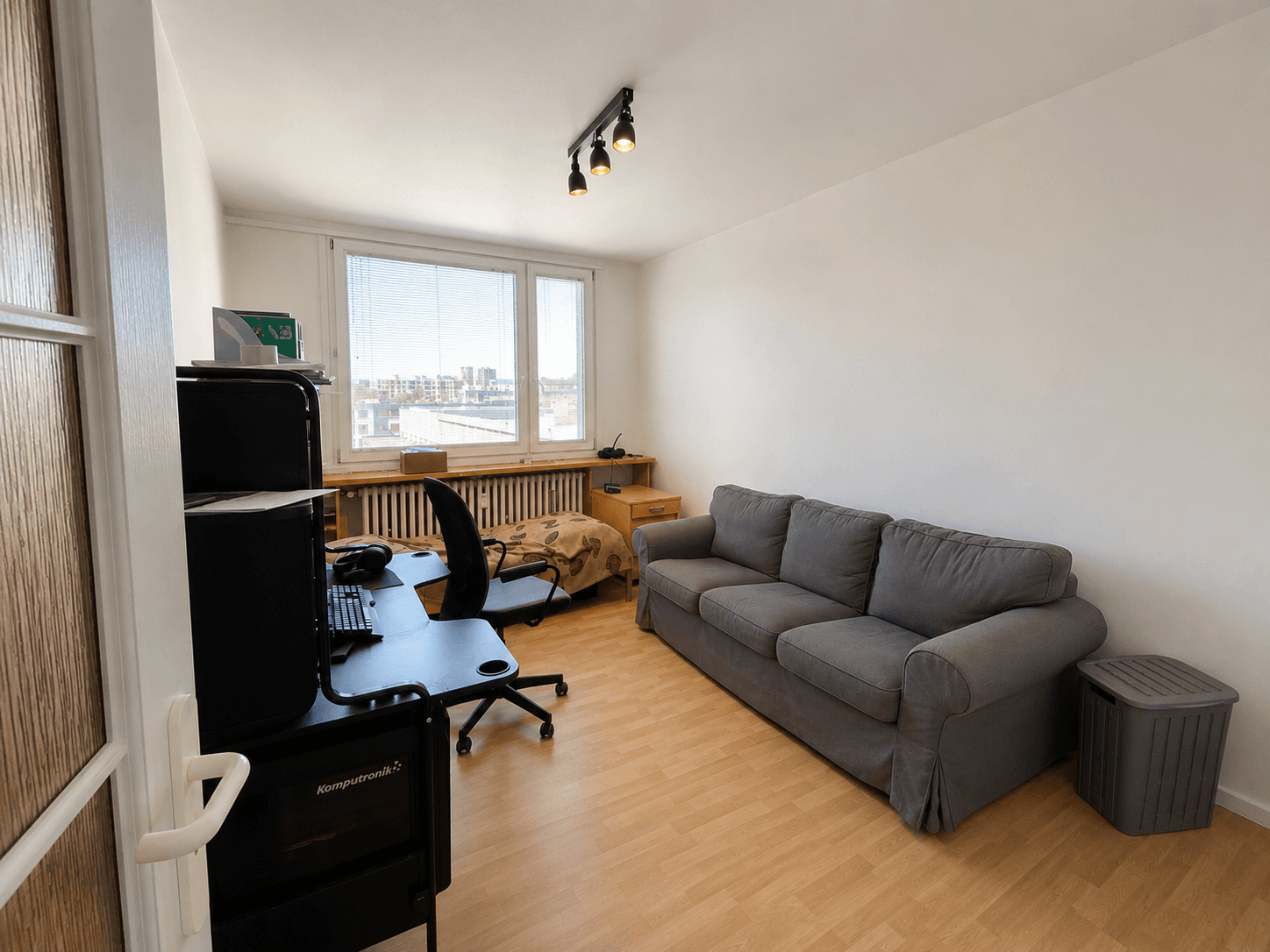 Prenájom bytu 3-izbový 80 m², Na Jarově, Praha, Praha Prenájom bytu 3-izbový 80 m², Na Jarově, Praha, Praha