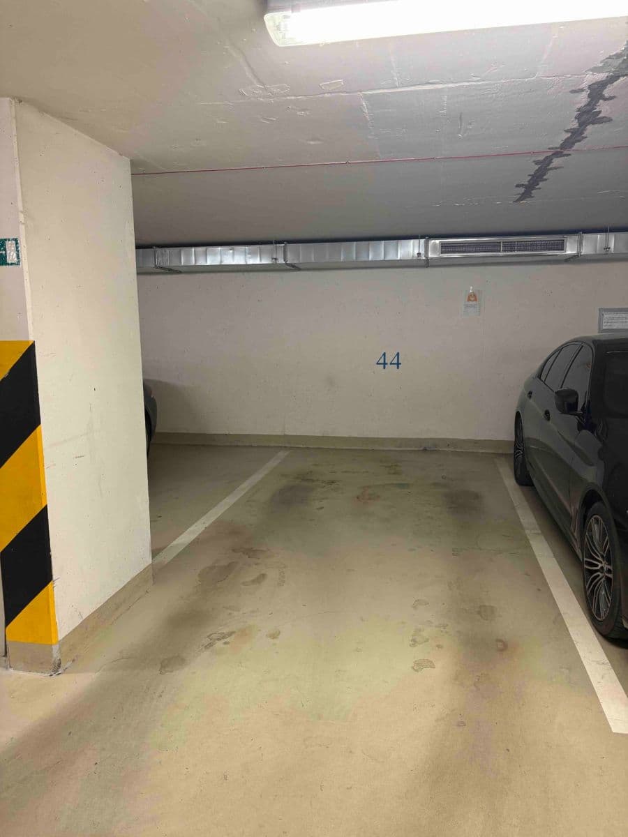 Prenájom bytu 2-izbový 62 m², Athénská, Praha, Praha Prenájom bytu 2-izbový 62 m², Athénská, Praha, Praha
