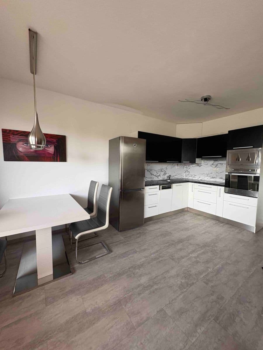 Prenájom bytu 2-izbový 62 m², Athénská, Praha, Praha Prenájom bytu 2-izbový 62 m², Athénská, Praha, Praha