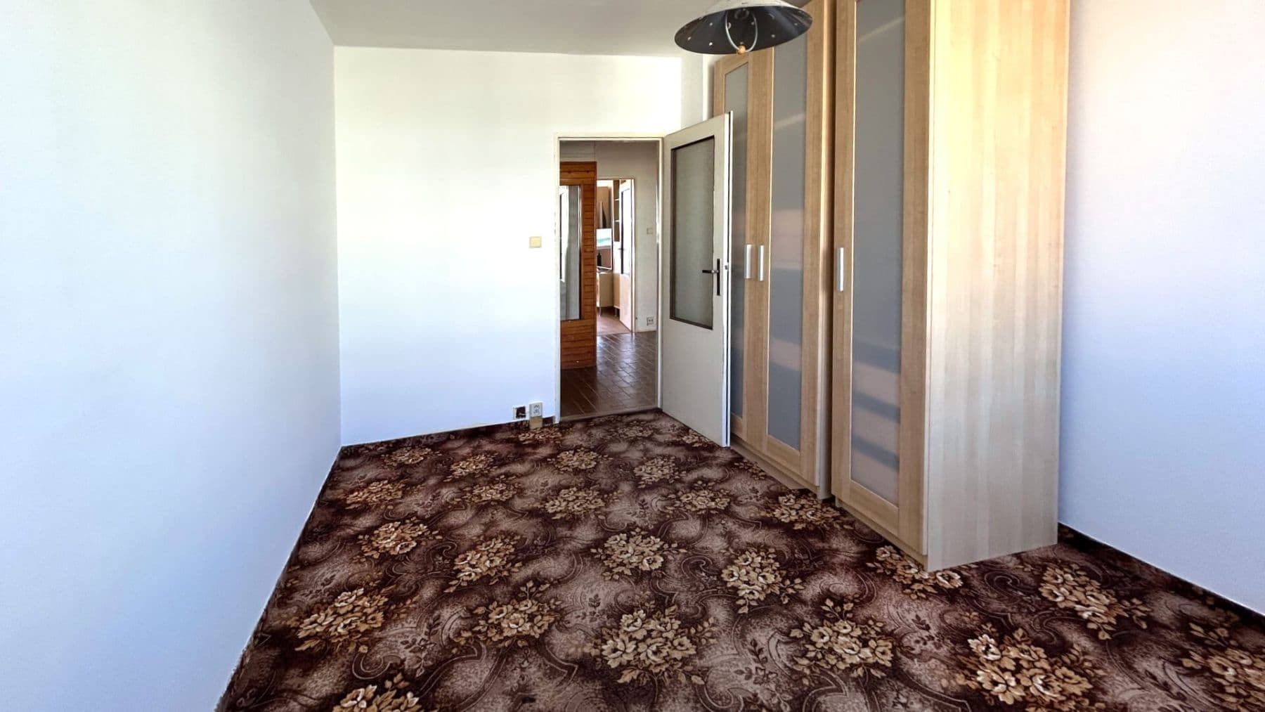 Predaj bytu 3-izbový 71 m², Zdiměřická, Praha, Praha Predaj bytu 3-izbový 71 m², Zdiměřická, Praha, Praha