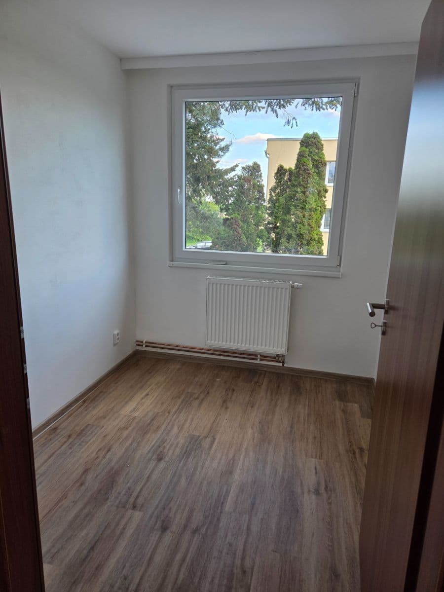 Prenájom domu 105 m², pozemek 1.002 m², Na Terase, Zlatníky-Hodkovice, Středočeský kraj Prenájom domu 105 m², pozemek 1.002 m², Na Terase, Zlatníky-Hodkovice, Středočeský kraj