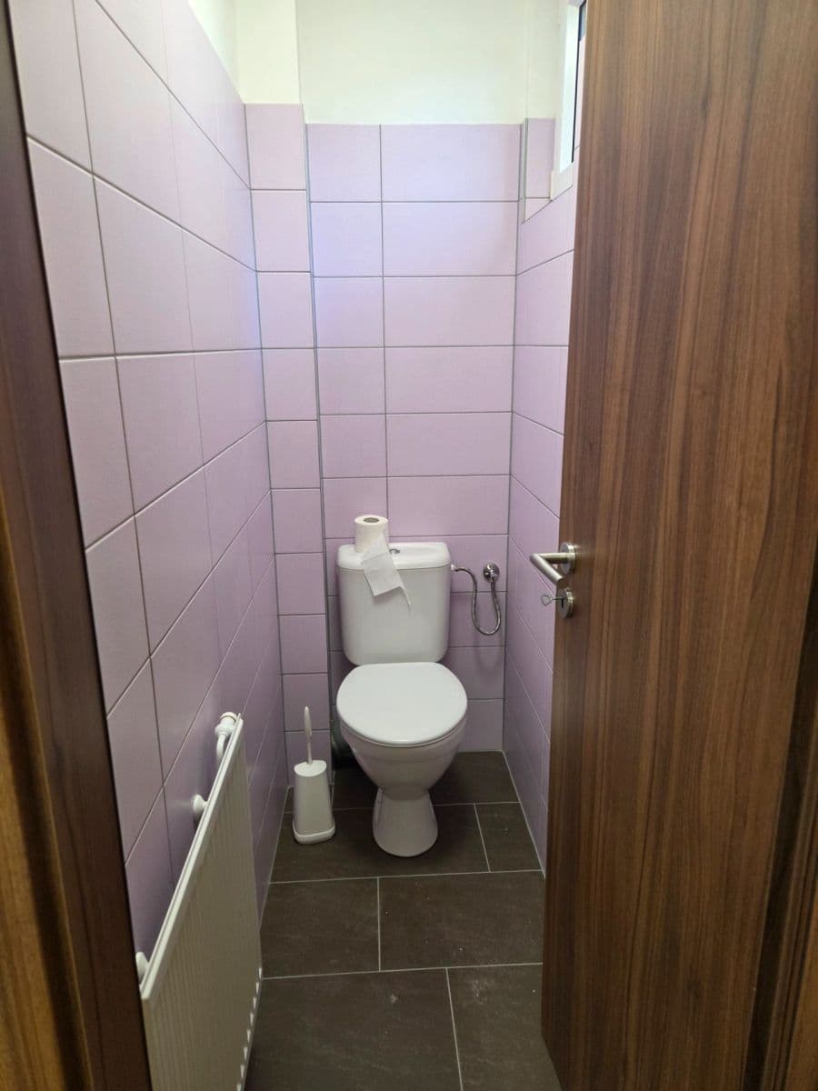 Prenájom domu 105 m², pozemek 1.002 m², Na Terase, Zlatníky-Hodkovice, Středočeský kraj Prenájom domu 105 m², pozemek 1.002 m², Na Terase, Zlatníky-Hodkovice, Středočeský kraj