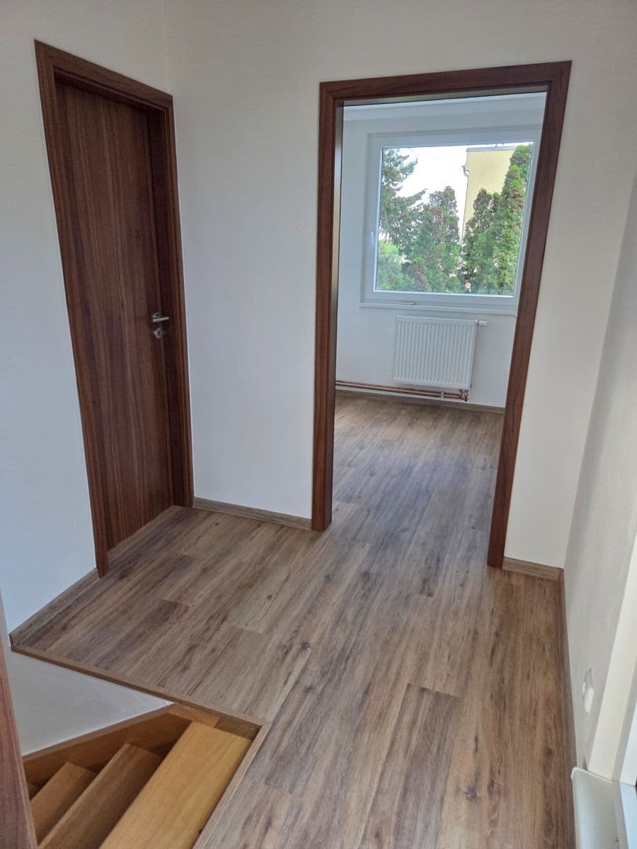 Prenájom domu 105 m², pozemek 1.002 m², Na Terase, Zlatníky-Hodkovice, Středočeský kraj Prenájom domu 105 m², pozemek 1.002 m², Na Terase, Zlatníky-Hodkovice, Středočeský kraj
