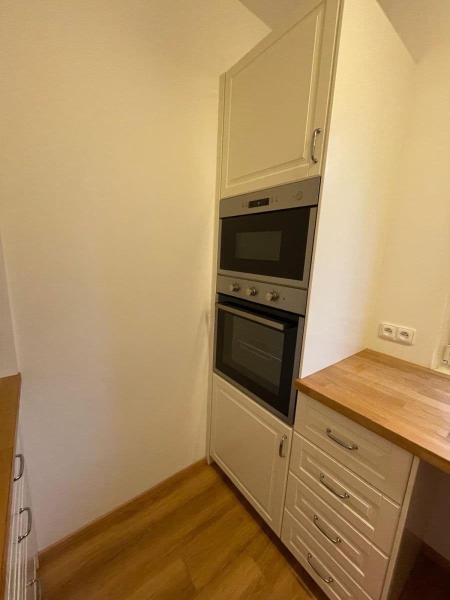 Prenájom bytu 2-izbový 58 m², Antala Staška, Praha, Praha Prenájom bytu 2-izbový 58 m², Antala Staška, Praha, Praha