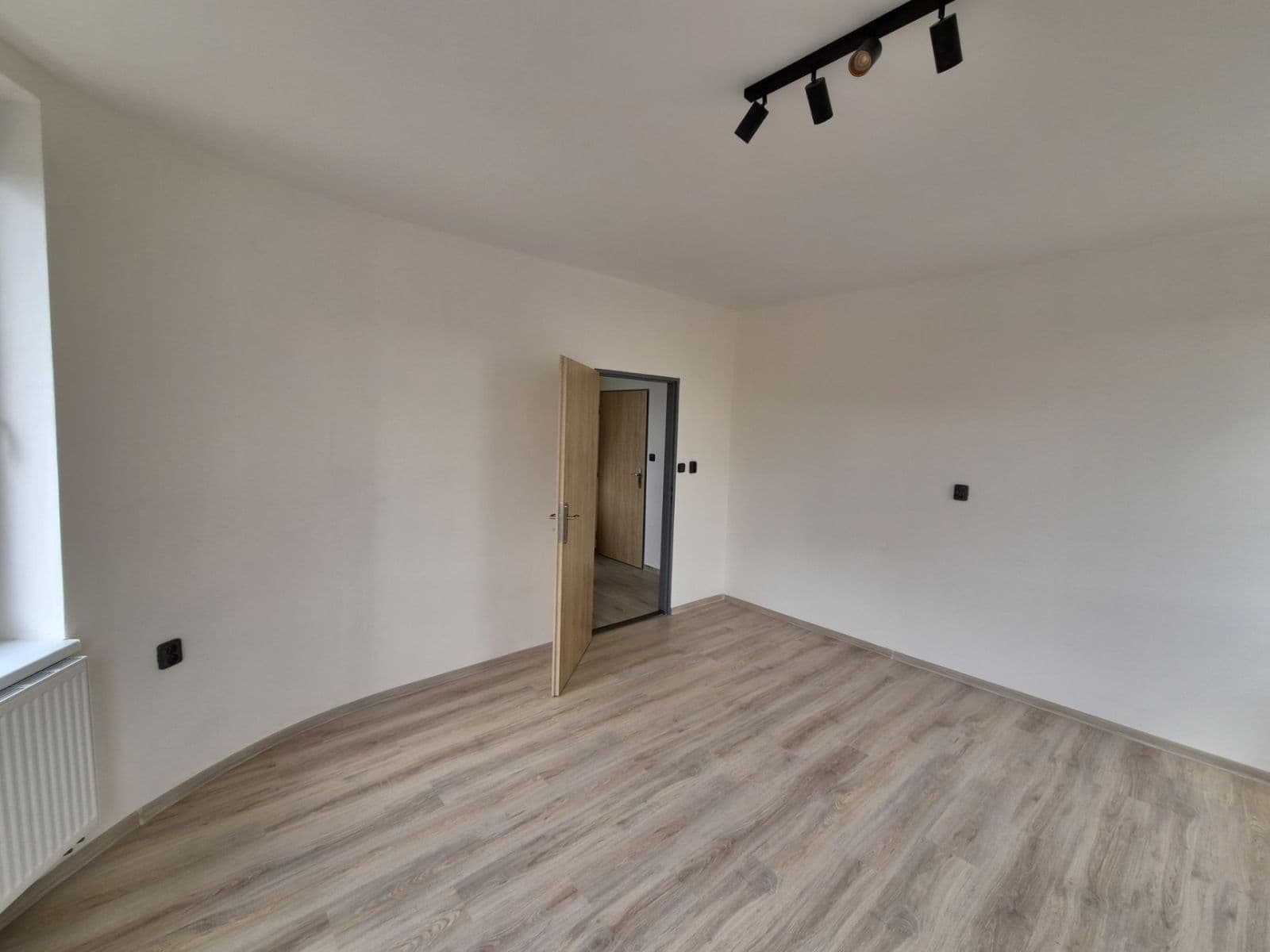 Prenájom bytu 2-izbový 48 m², Sokolská, Chlumec nad Cidlinou, Královéhradecký kraj Prenájom bytu 2-izbový 48 m², Sokolská, Chlumec nad Cidlinou, Královéhradecký kraj