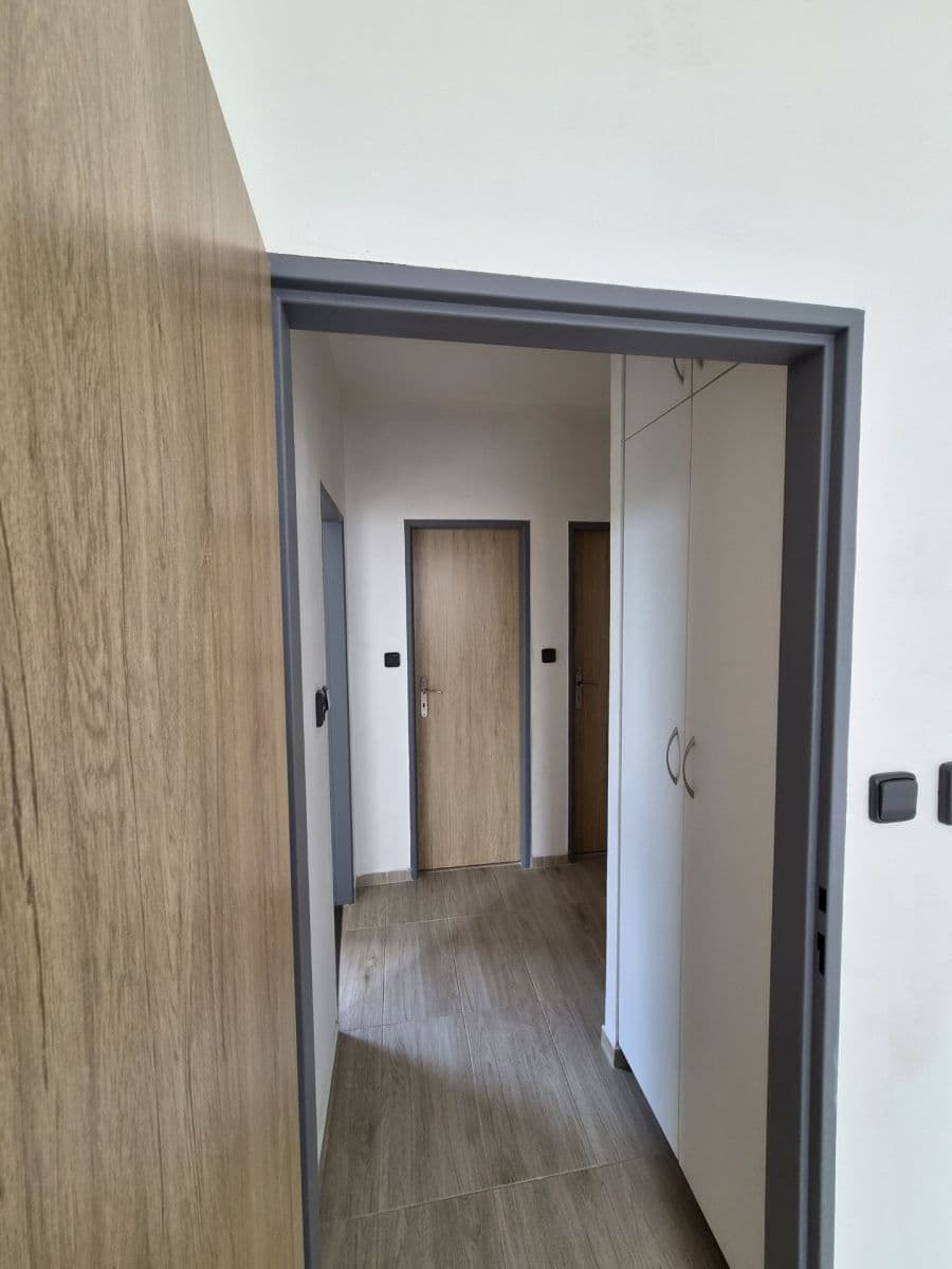 Prenájom bytu 2-izbový 48 m², Sokolská, Chlumec nad Cidlinou, Královéhradecký kraj Prenájom bytu 2-izbový 48 m², Sokolská, Chlumec nad Cidlinou, Královéhradecký kraj