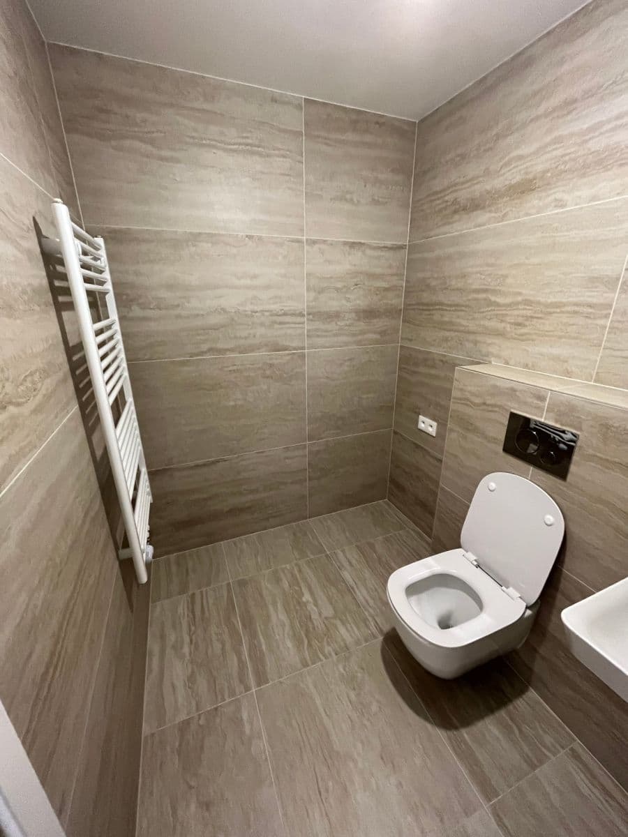 Prenájom bytu 2-izbový 52 m², Waltariho, Praha, Praha Prenájom bytu 2-izbový 52 m², Waltariho, Praha, Praha