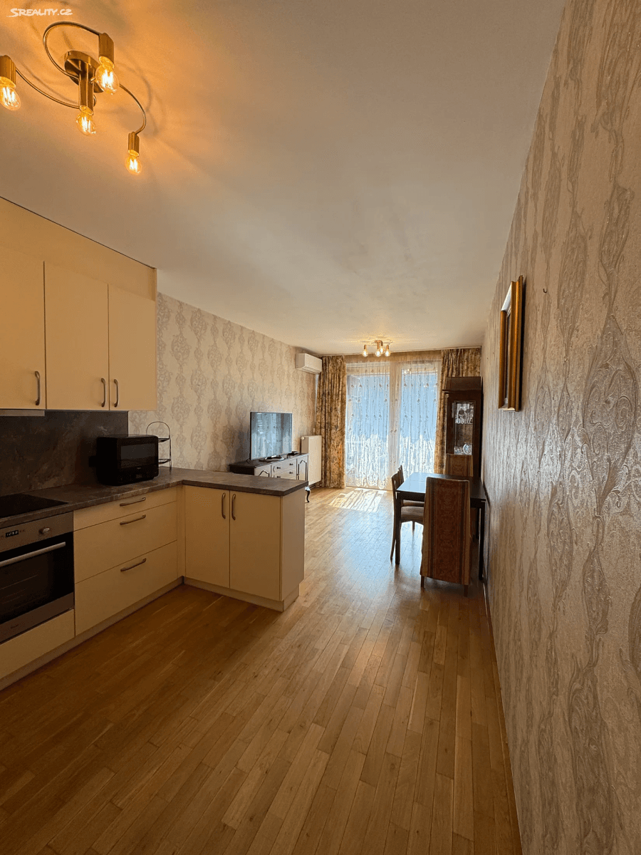 Prenájom bytu 2-izbový 43 m², Vrchlického, Praha, Praha Prenájom bytu 2-izbový 43 m², Vrchlického, Praha, Praha