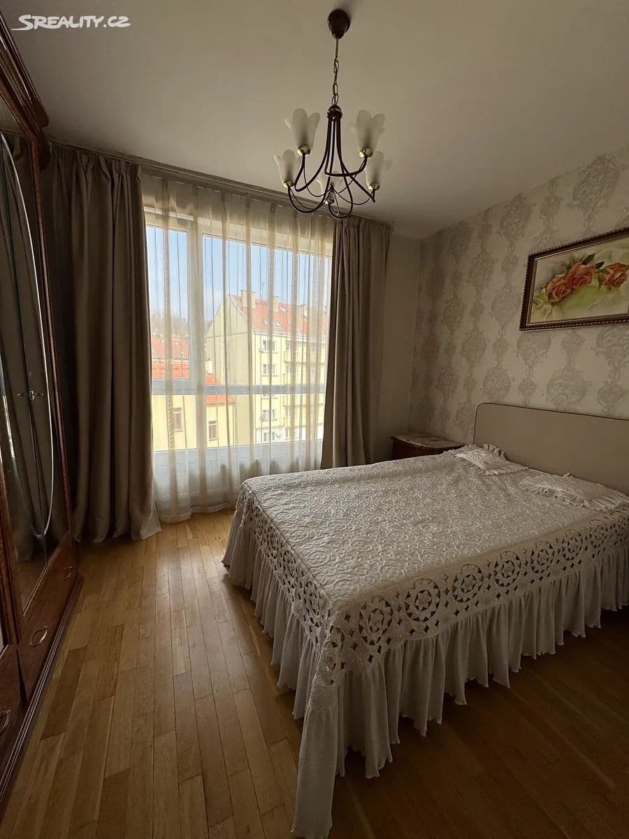 Prenájom bytu 2-izbový 43 m², Vrchlického, Praha, Praha Prenájom bytu 2-izbový 43 m², Vrchlického, Praha, Praha