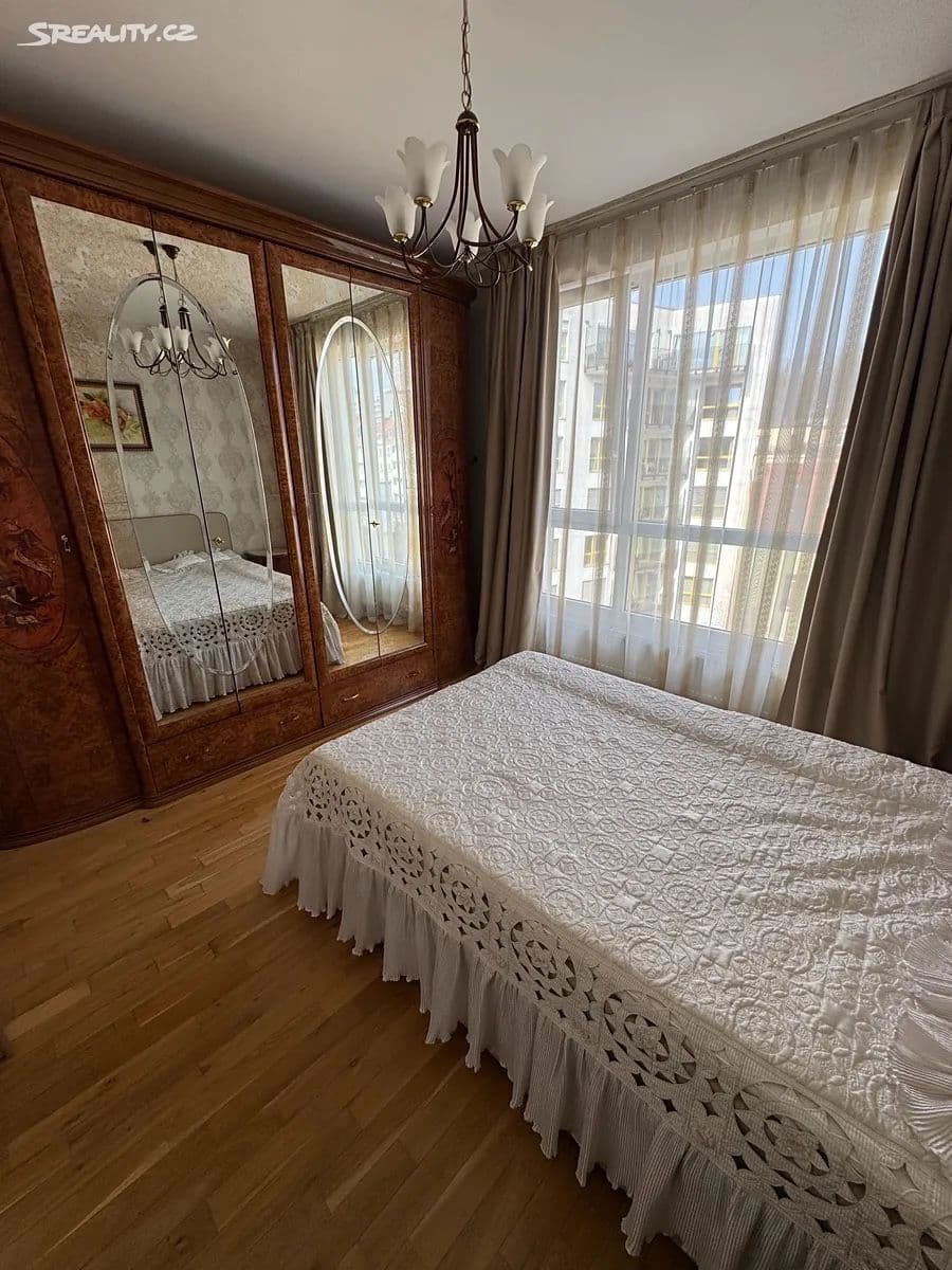 Prenájom bytu 2-izbový 43 m², Vrchlického, Praha, Praha Prenájom bytu 2-izbový 43 m², Vrchlického, Praha, Praha