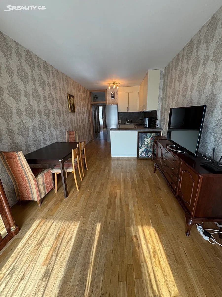 Prenájom bytu 2-izbový 43 m², Vrchlického, Praha, Praha Prenájom bytu 2-izbový 43 m², Vrchlického, Praha, Praha