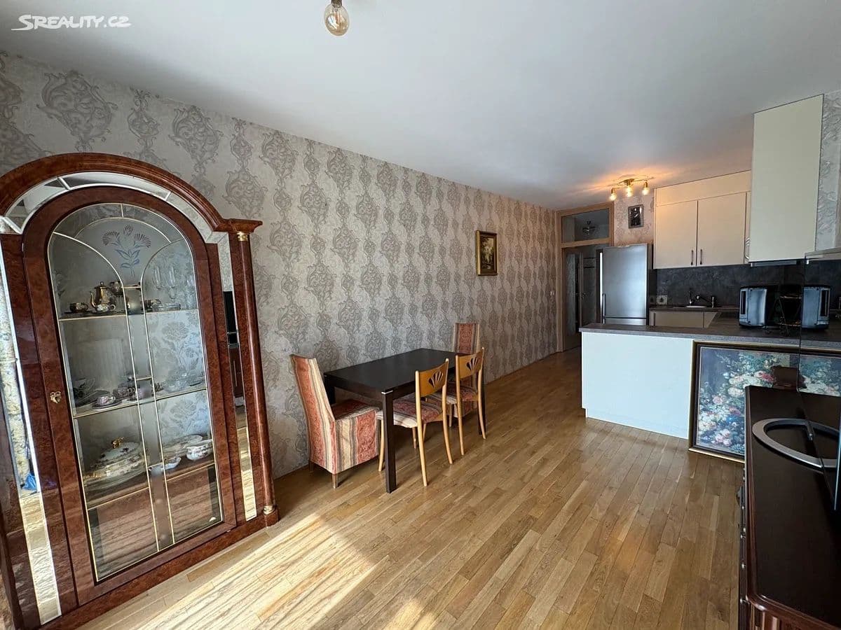 Prenájom bytu 2-izbový 43 m², Vrchlického, Praha, Praha Prenájom bytu 2-izbový 43 m², Vrchlického, Praha, Praha