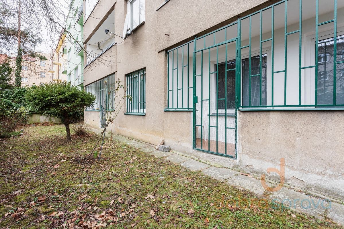 Prenájom bytu 2-izbový 55 m², Africká, Praha, Praha Prenájom bytu 2-izbový 55 m², Africká, Praha, Praha
