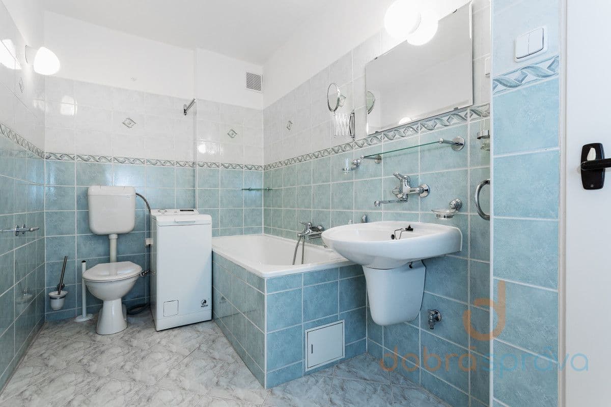 Prenájom bytu 2-izbový 55 m², Africká, Praha, Praha Prenájom bytu 2-izbový 55 m², Africká, Praha, Praha
