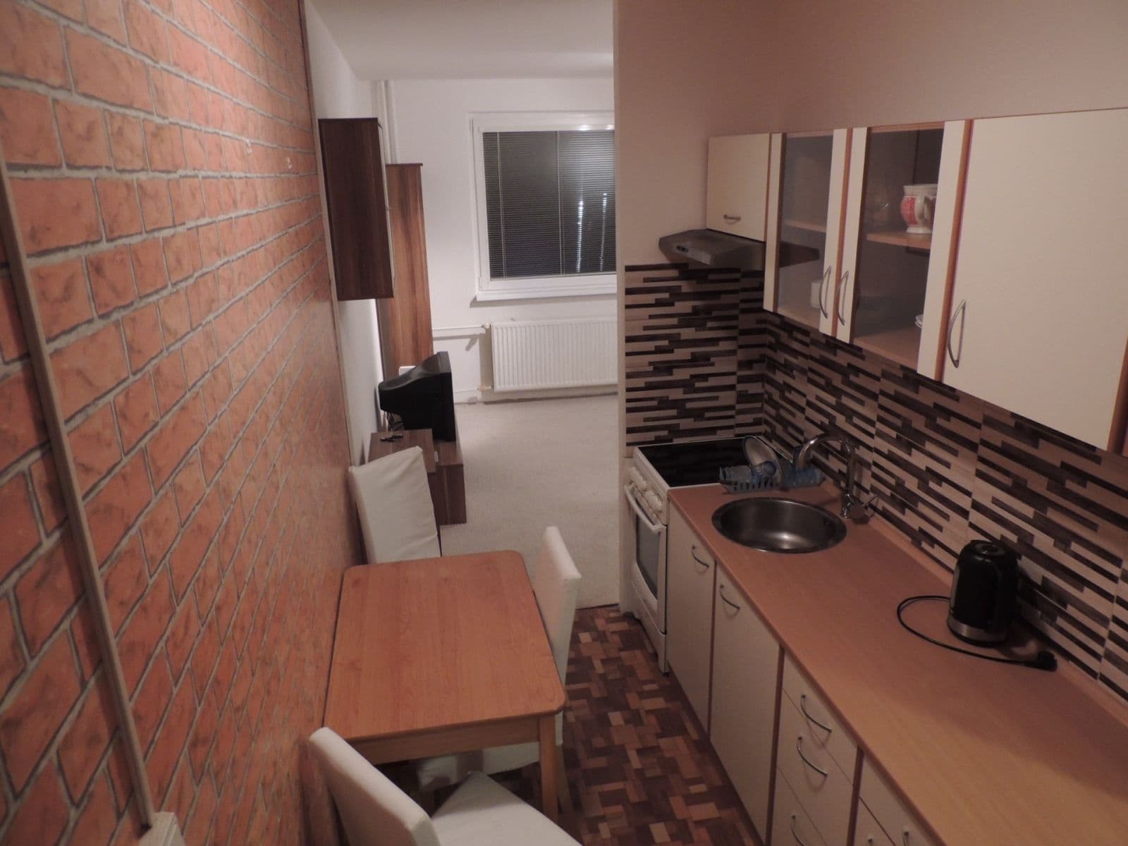 Prenájom bytu 1-izbový 28 m², Vlnařská, Liberec, Liberecký kraj Prenájom bytu 1-izbový 28 m², Vlnařská, Liberec, Liberecký kraj